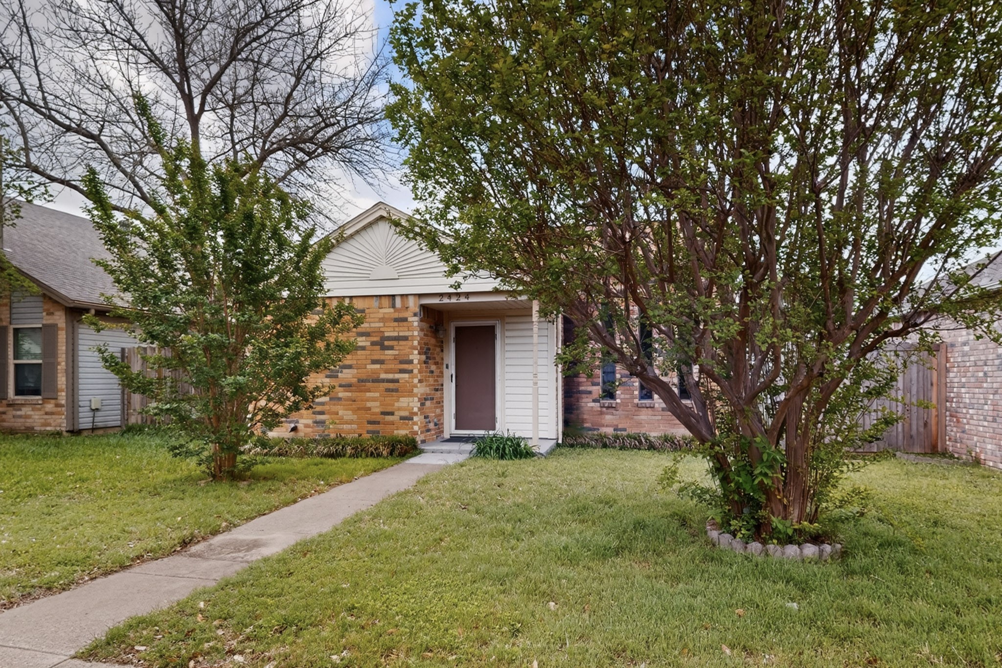 2424 Markland Street Irving TX 75060