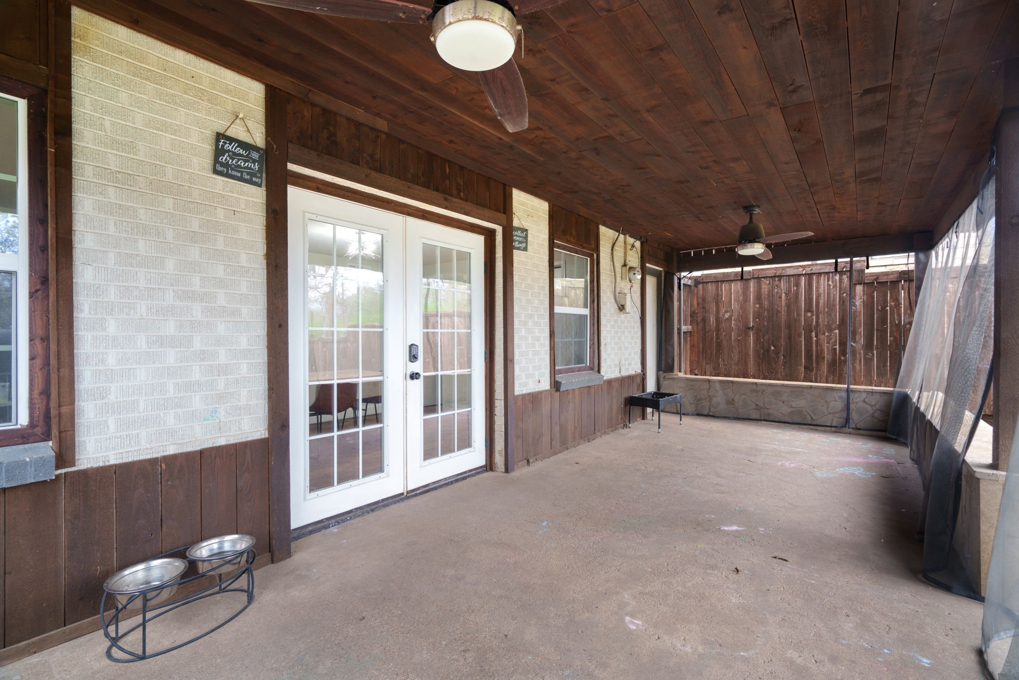 1614 Seevers Avenue Dallas TX 75216