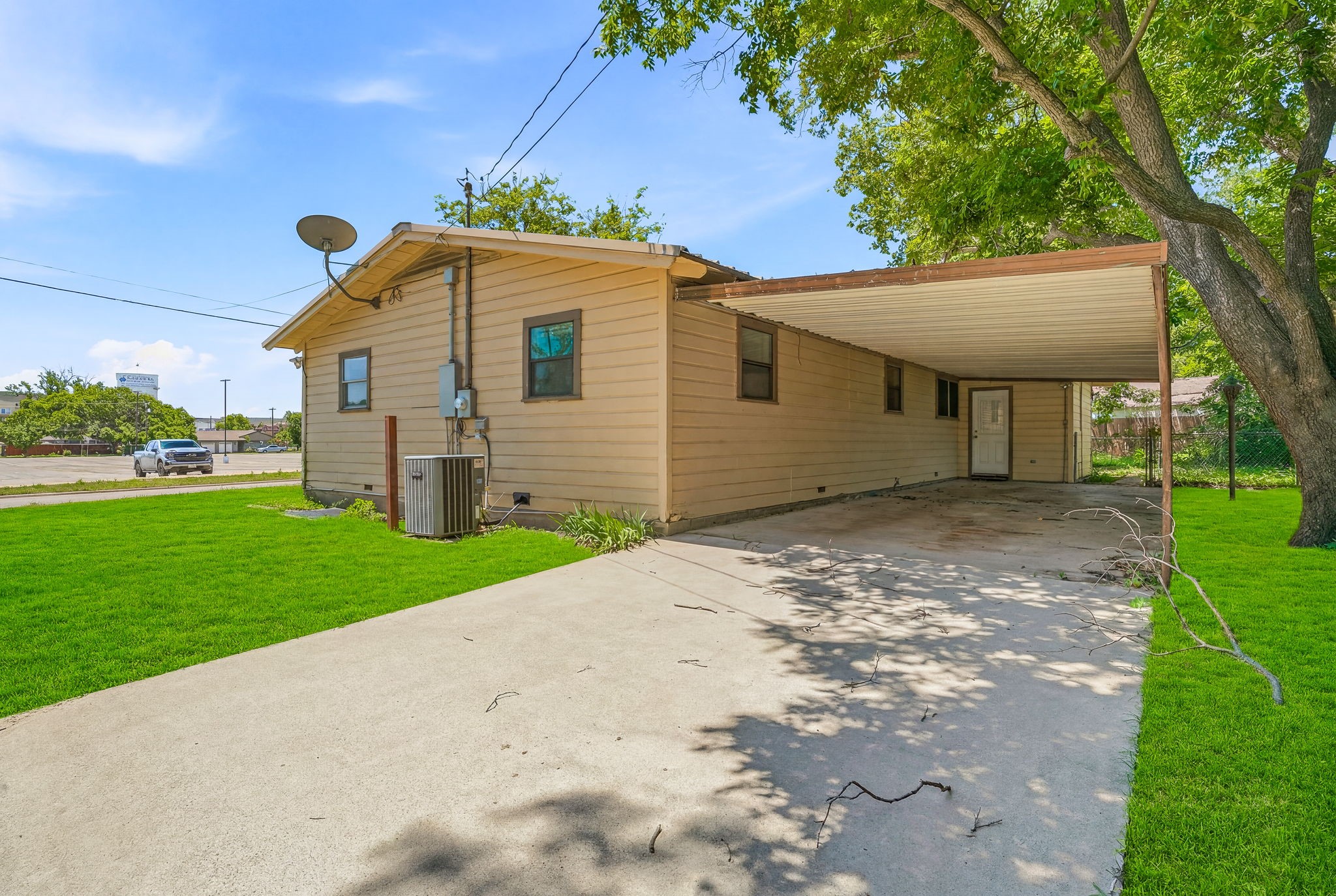 1571 W Ash Street Stephenville TX 76401