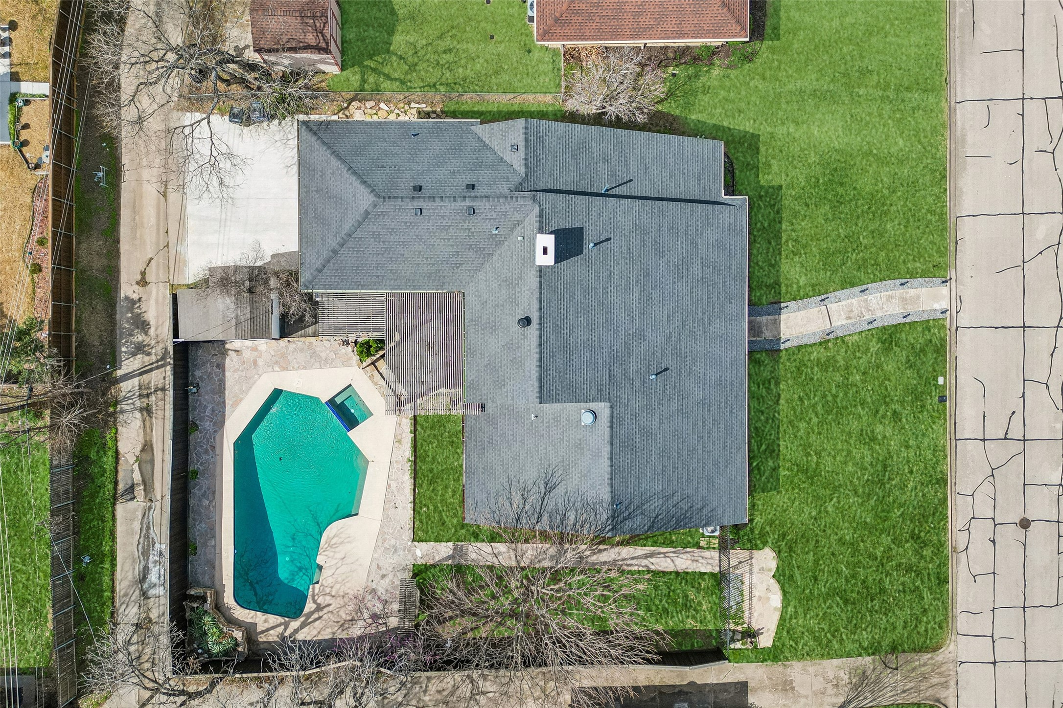 2824 Reedcroft Drive Farmers Branch TX 75234