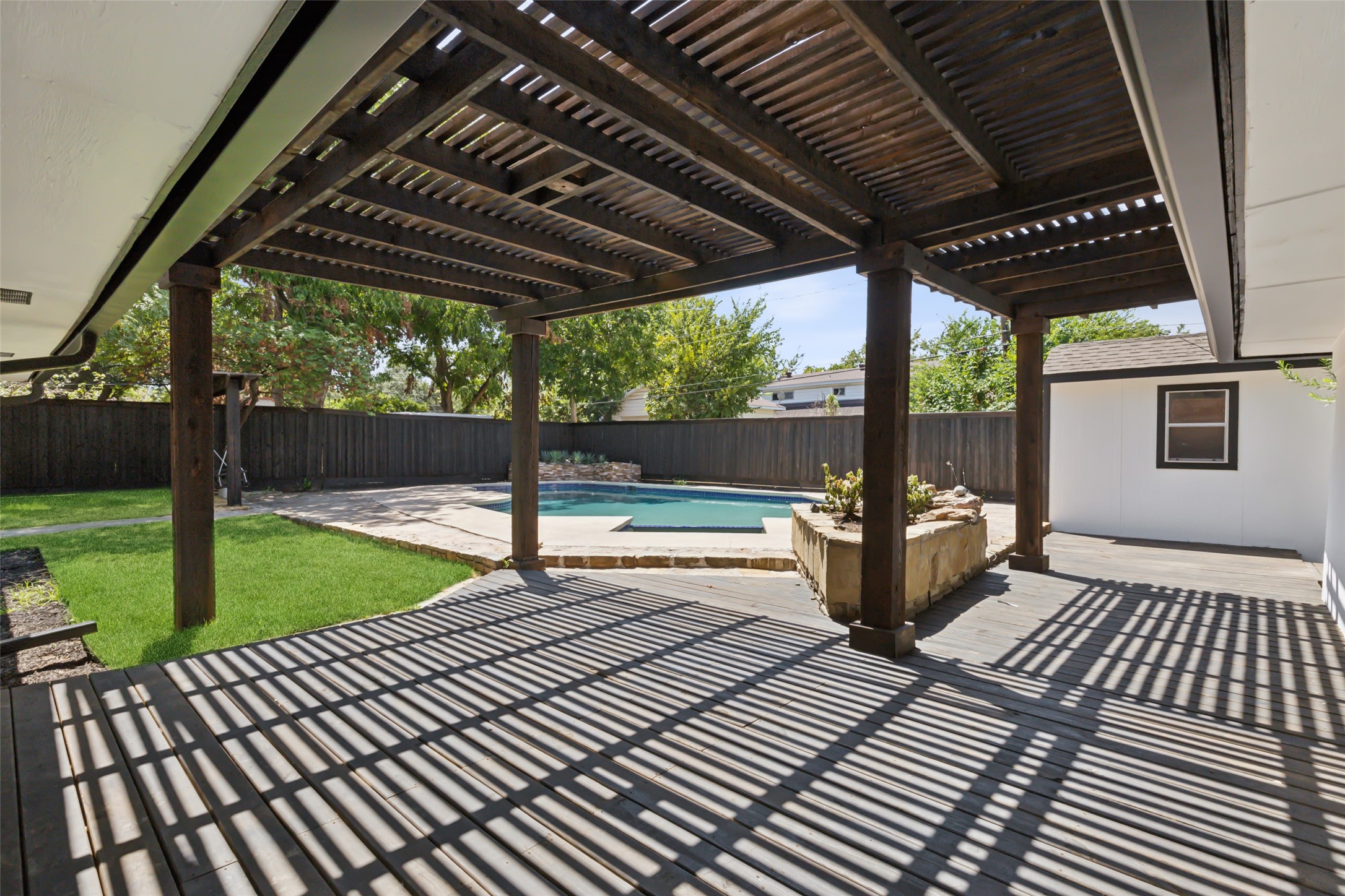 2824 Reedcroft Drive Farmers Branch TX 75234