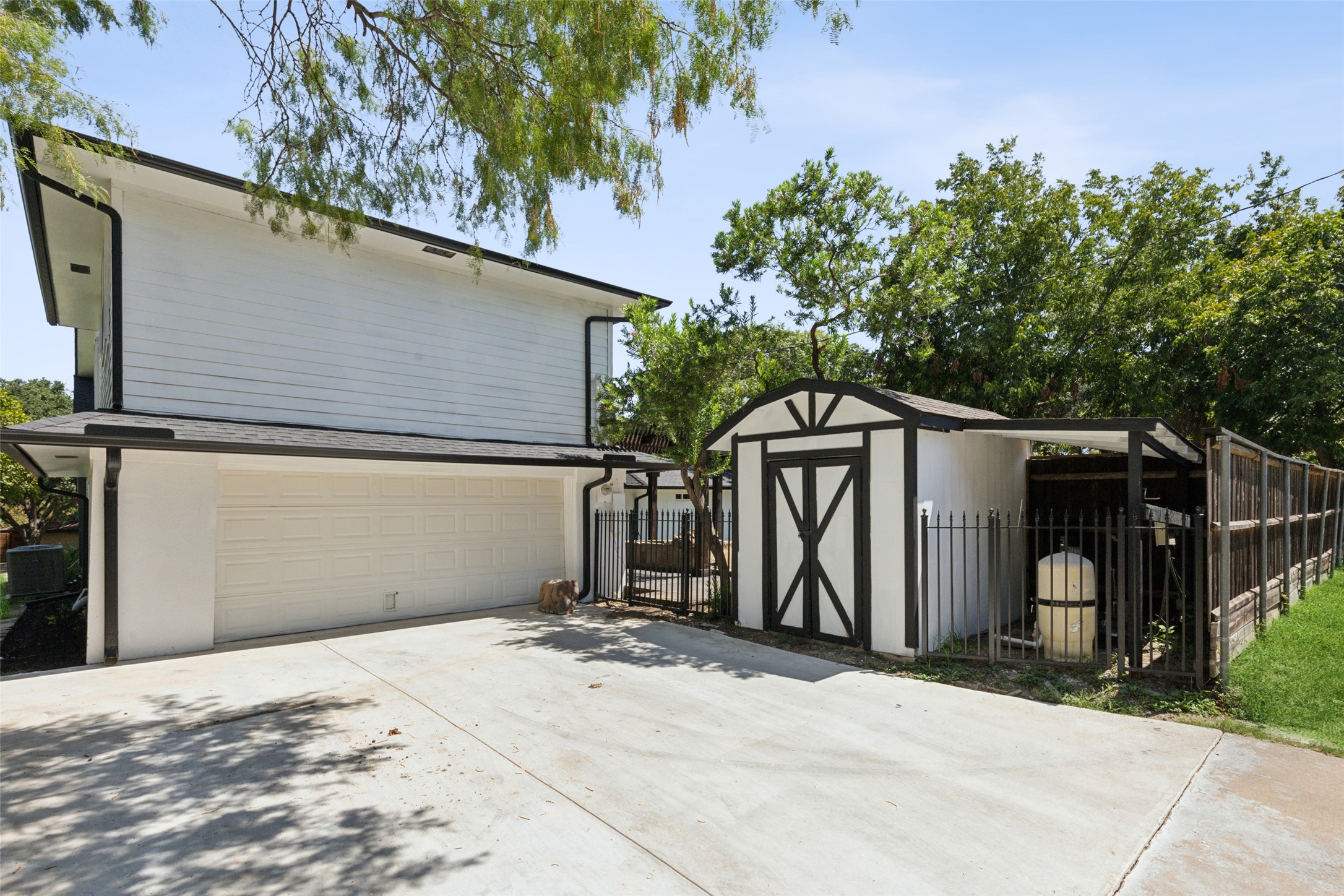 2824 Reedcroft Drive Farmers Branch TX 75234