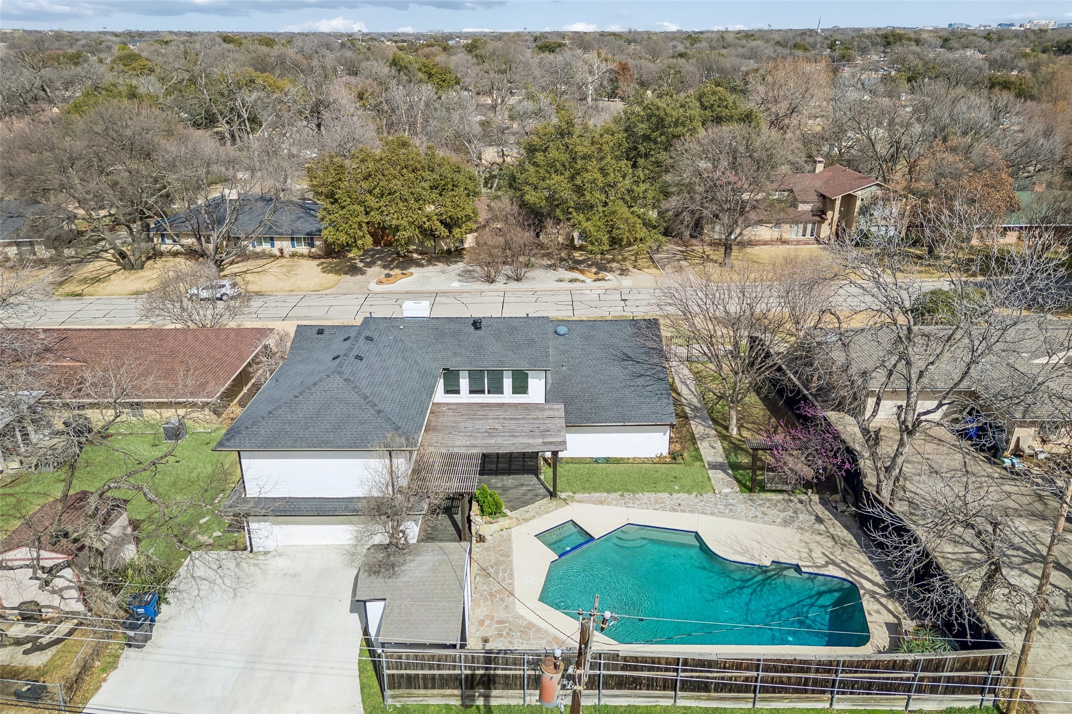 2824 Reedcroft Drive Farmers Branch TX 75234