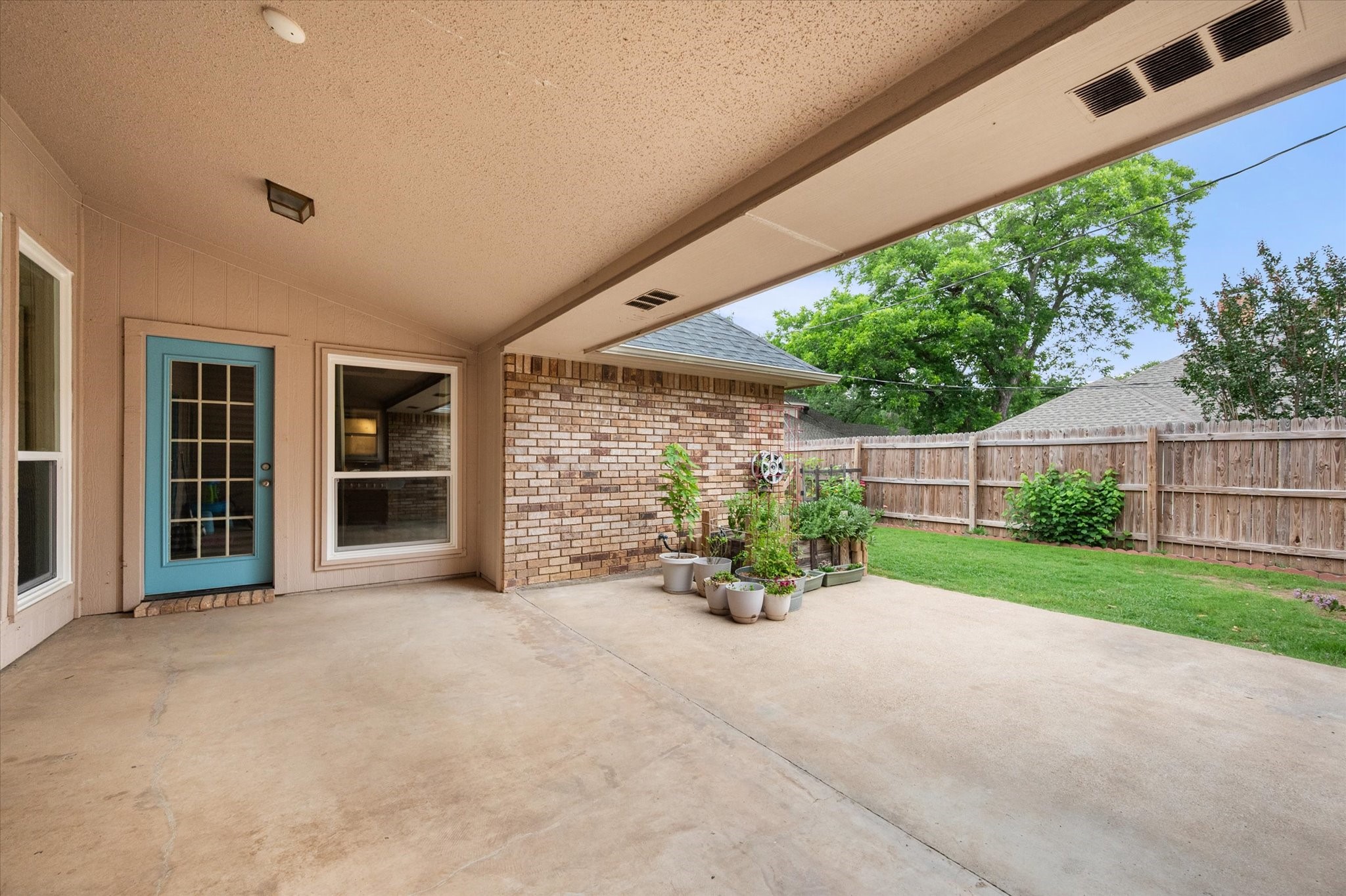 4505 Long Island Lane Arlington TX 76017