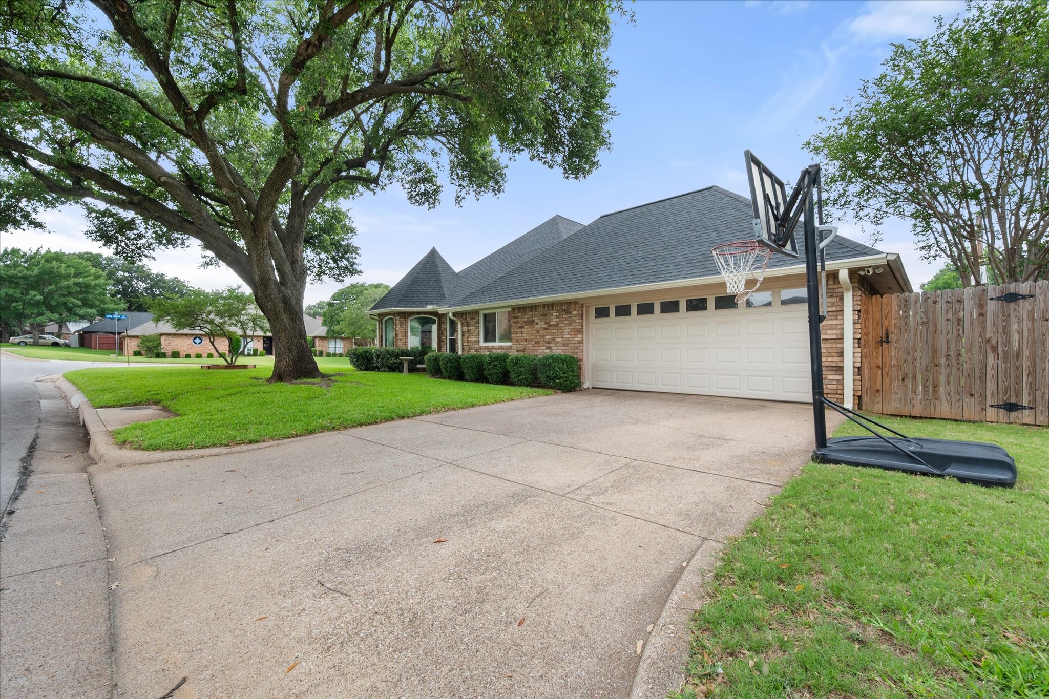4505 Long Island Lane Arlington TX 76017