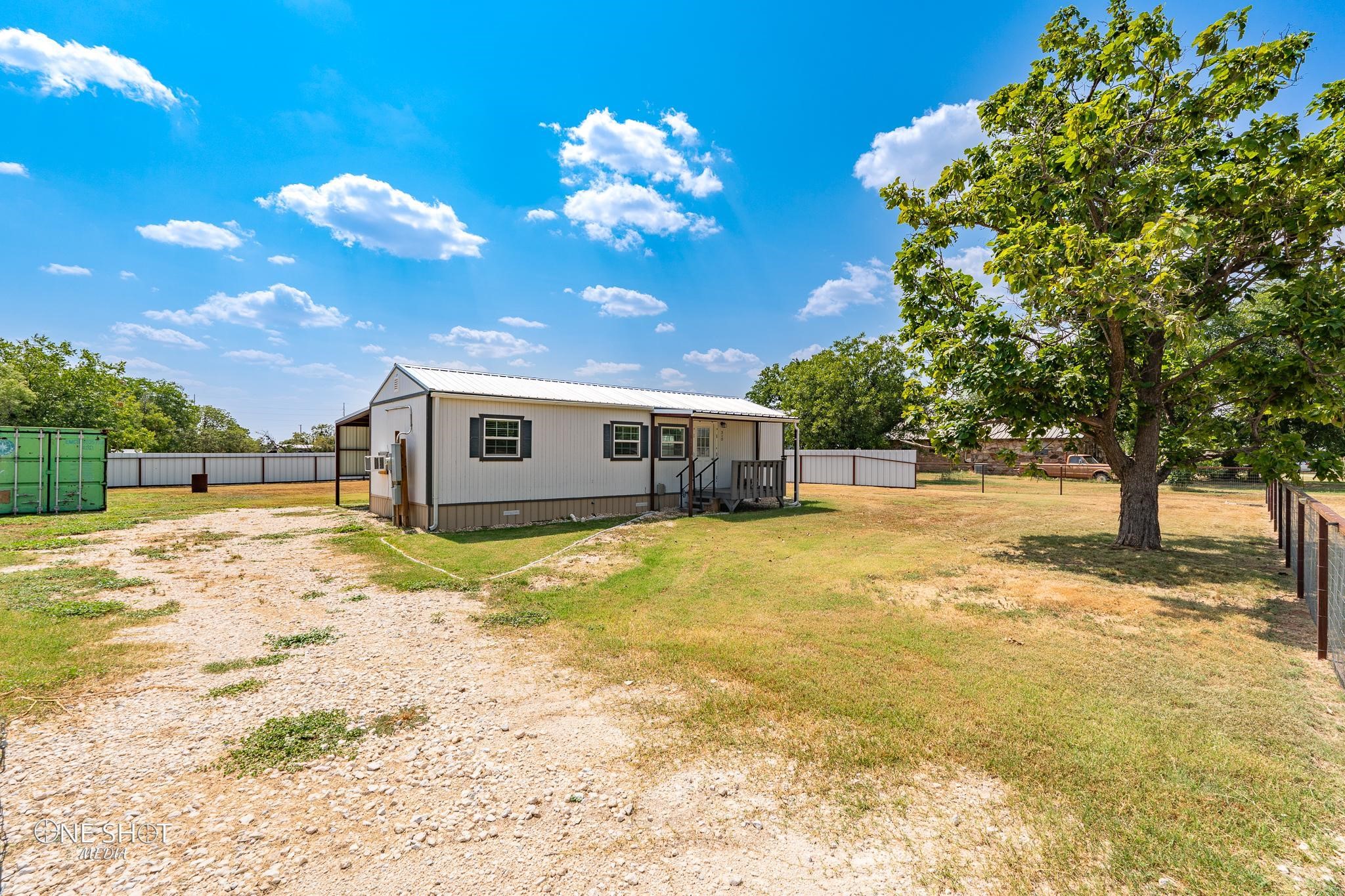 310 10th Street Hawley TX 79525