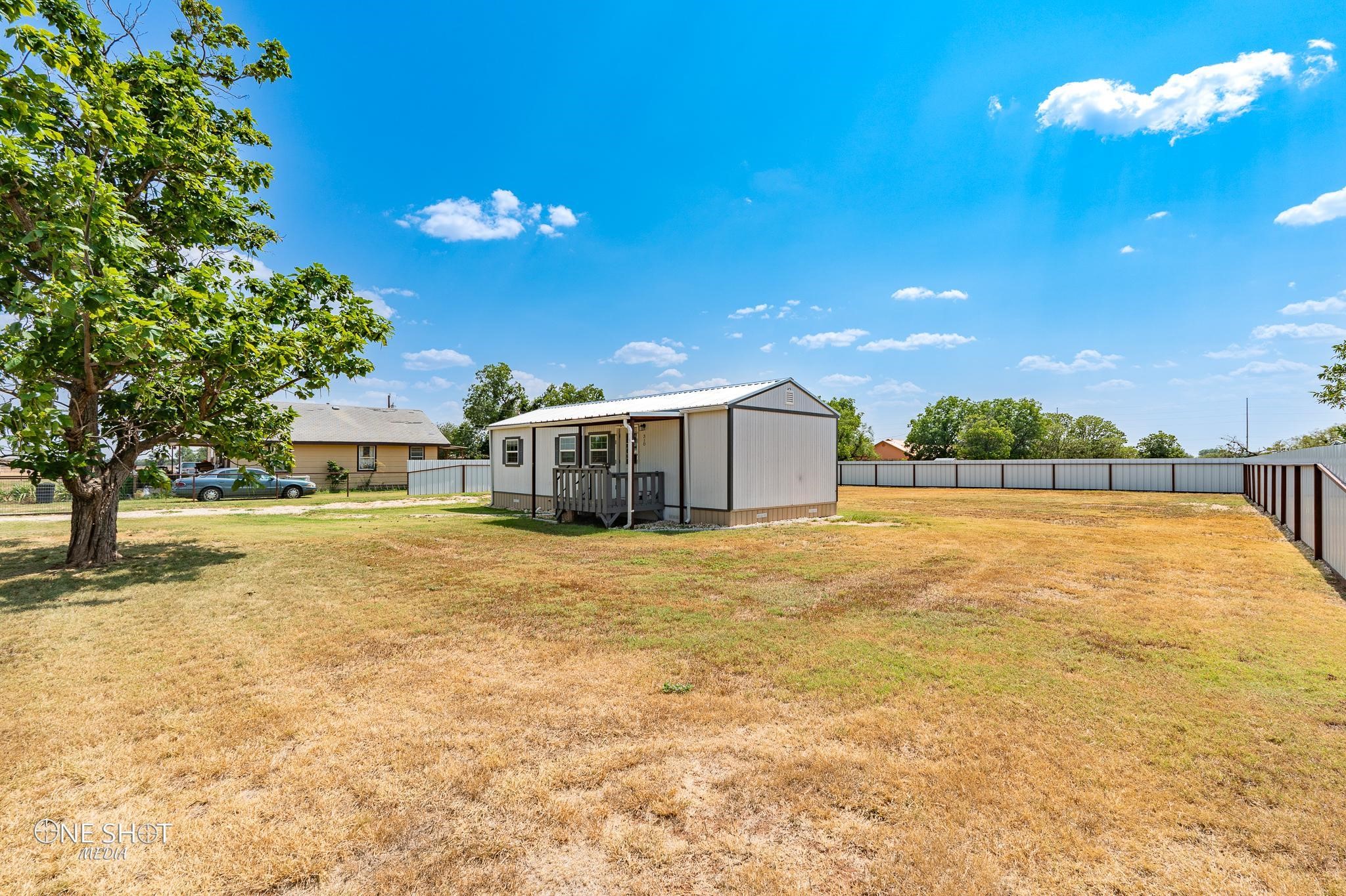310 10th Street Hawley TX 79525