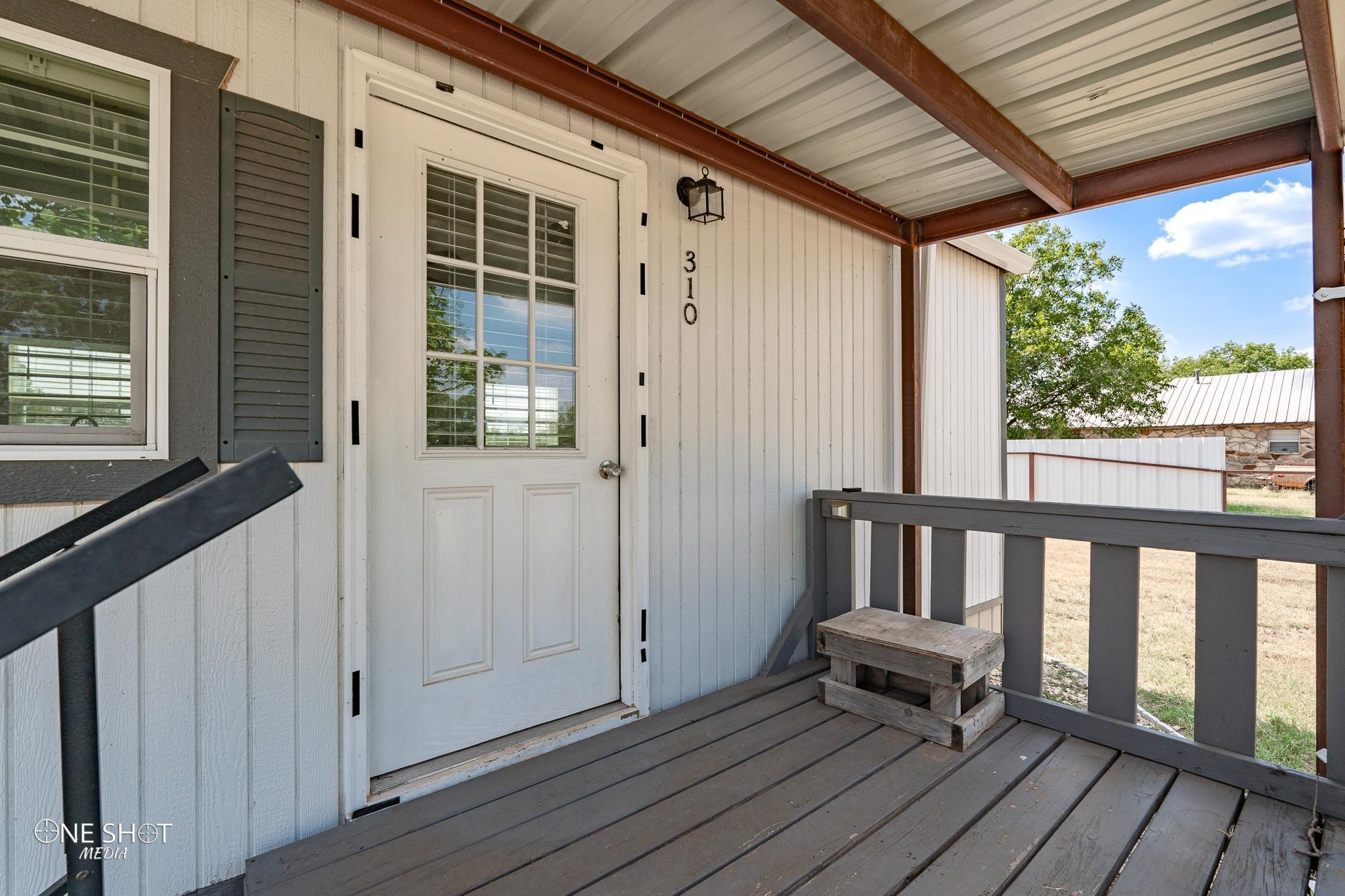 310 10th Street Hawley TX 79525