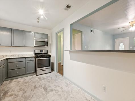 3319 Mayhew Drive Dallas TX 75228