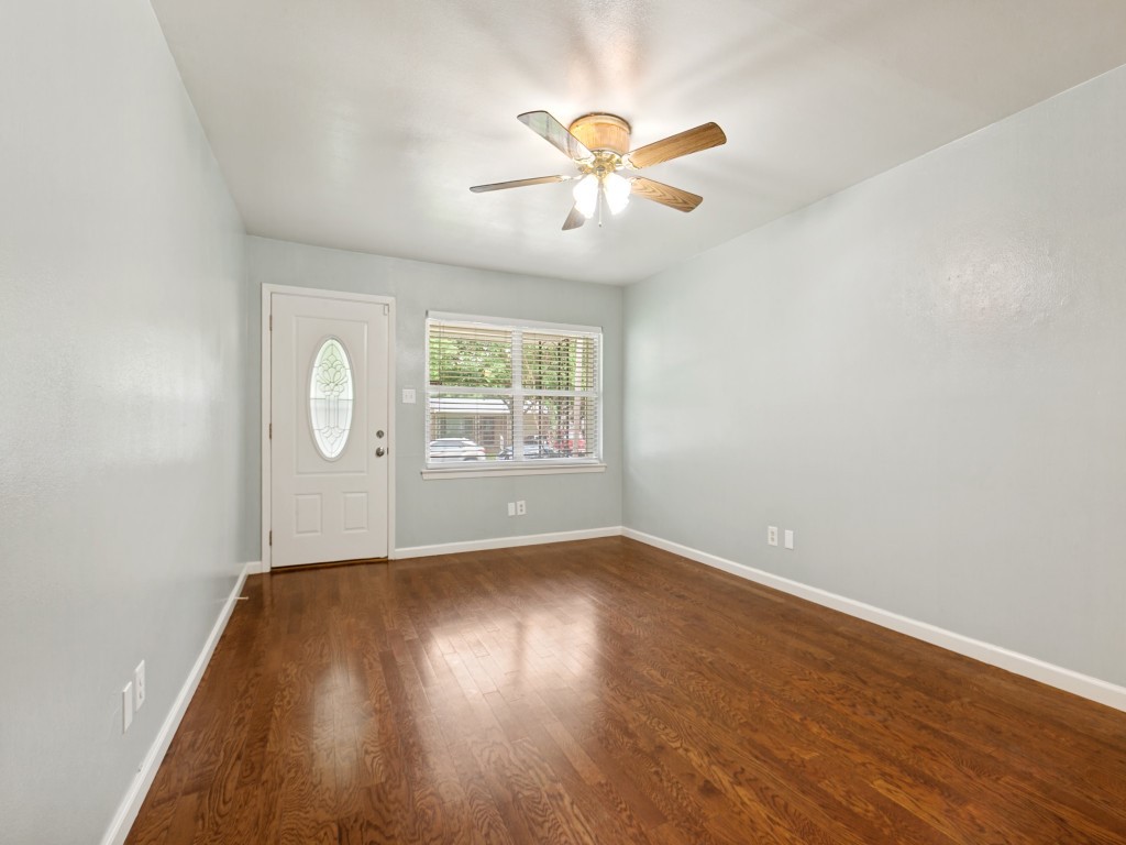 3319 Mayhew Drive Dallas TX 75228