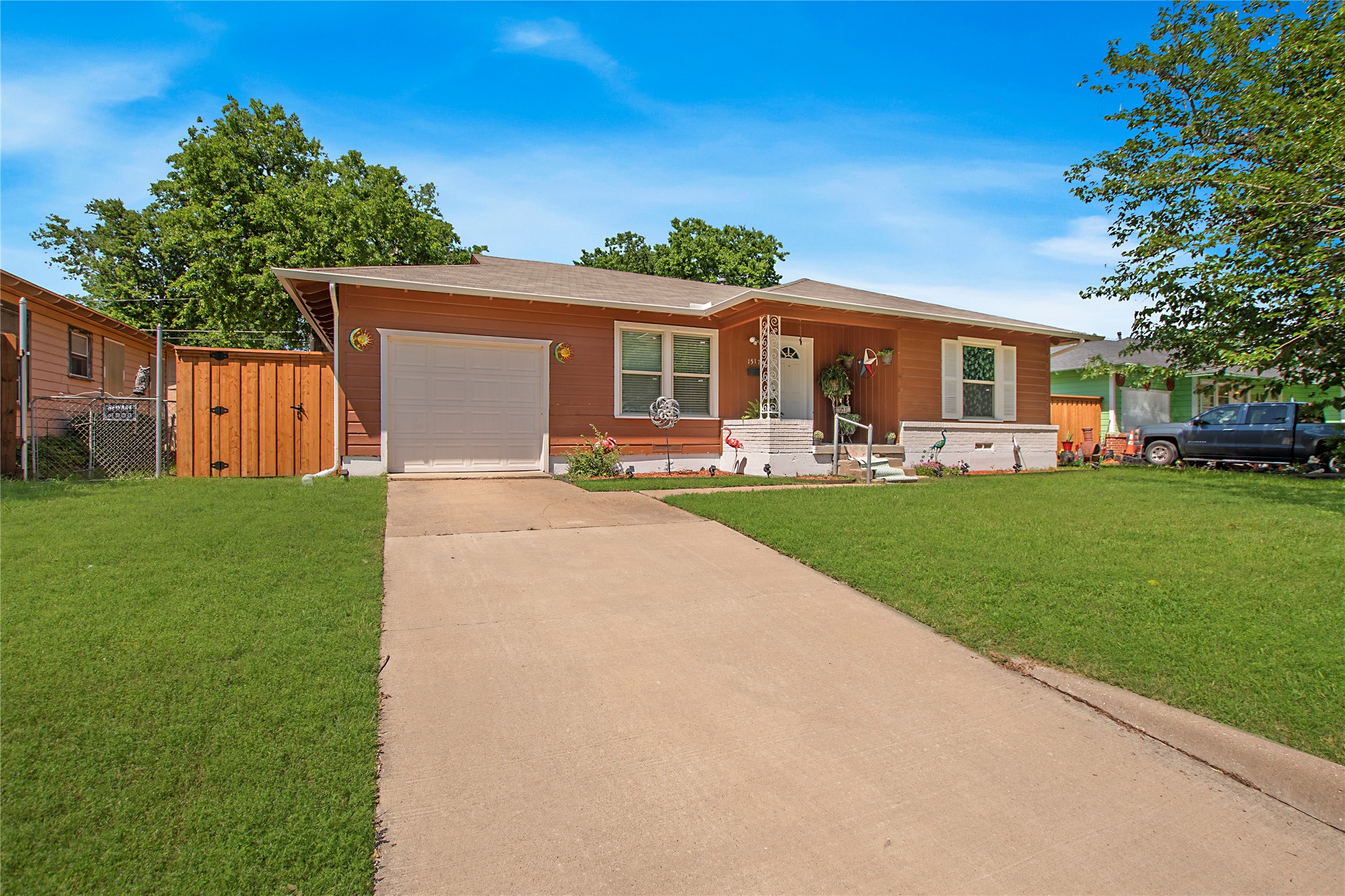 1517 Lewis Drive Garland TX 75041
