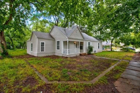 408 W Maple Street Whitewright TX 75491
