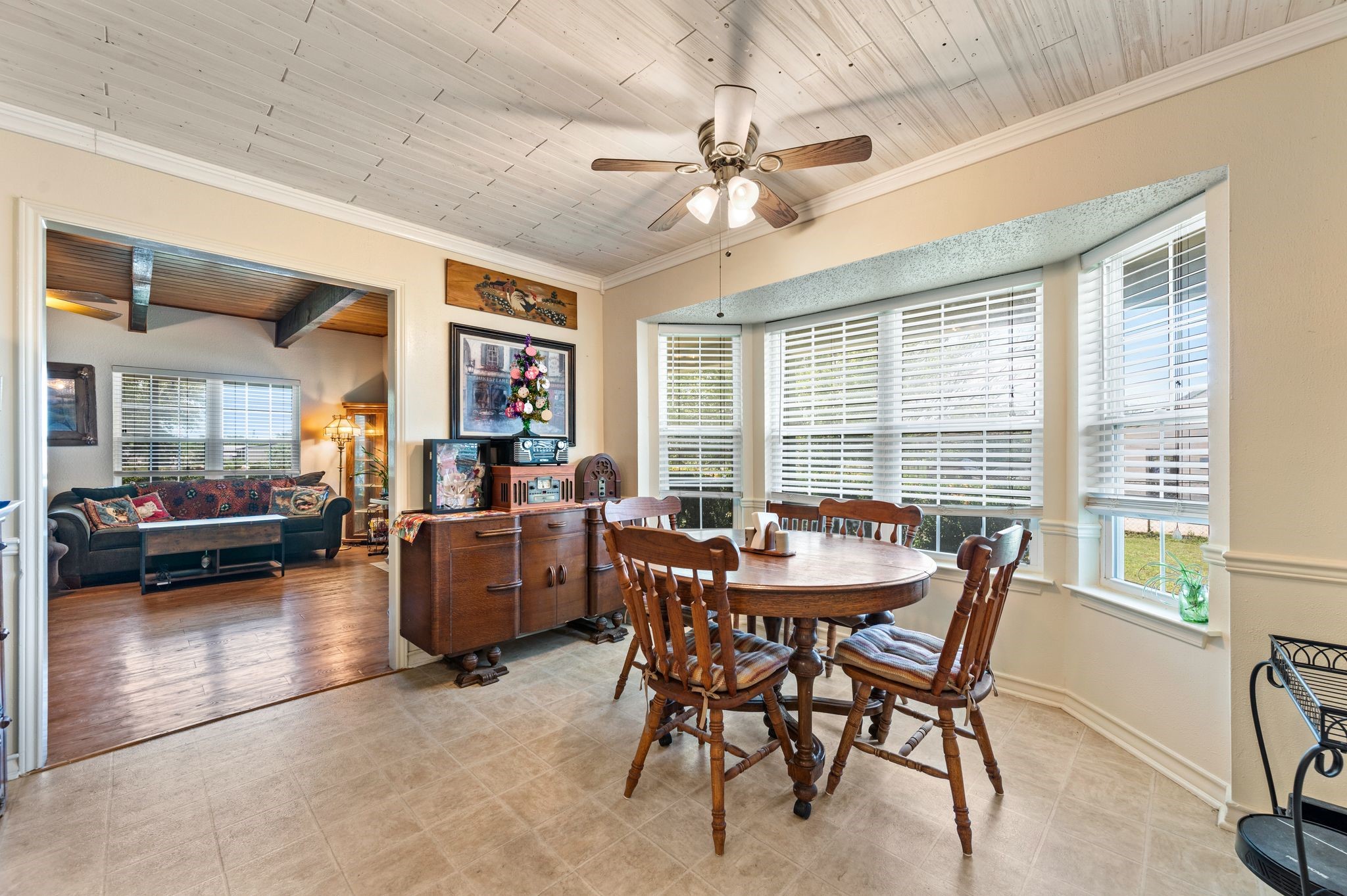 266 Old Chisholm Trail Rhome TX 76078