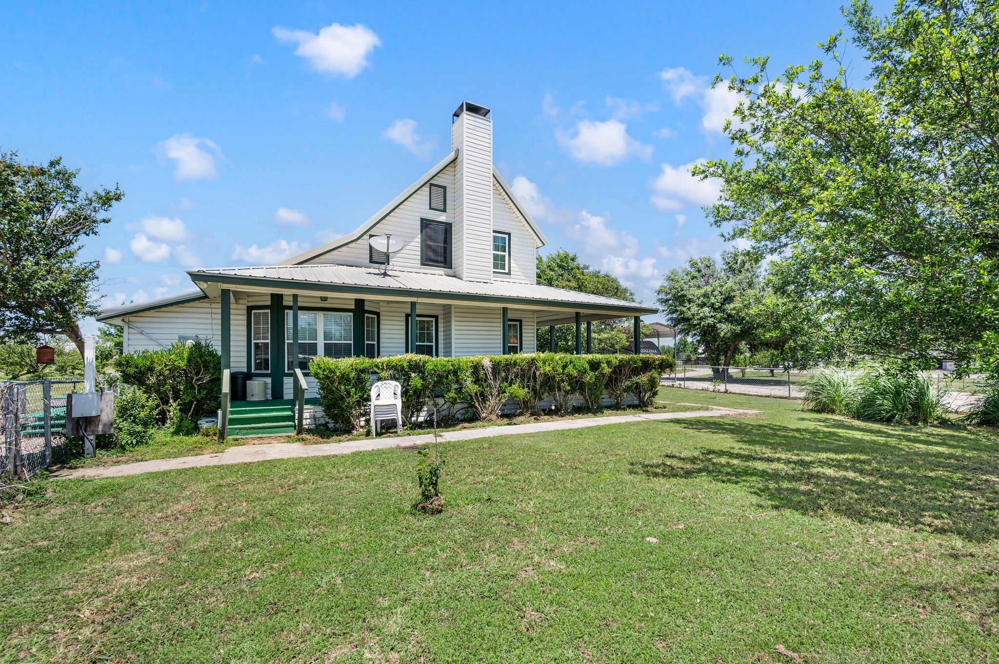 266 Old Chisholm Trail Rhome TX 76078