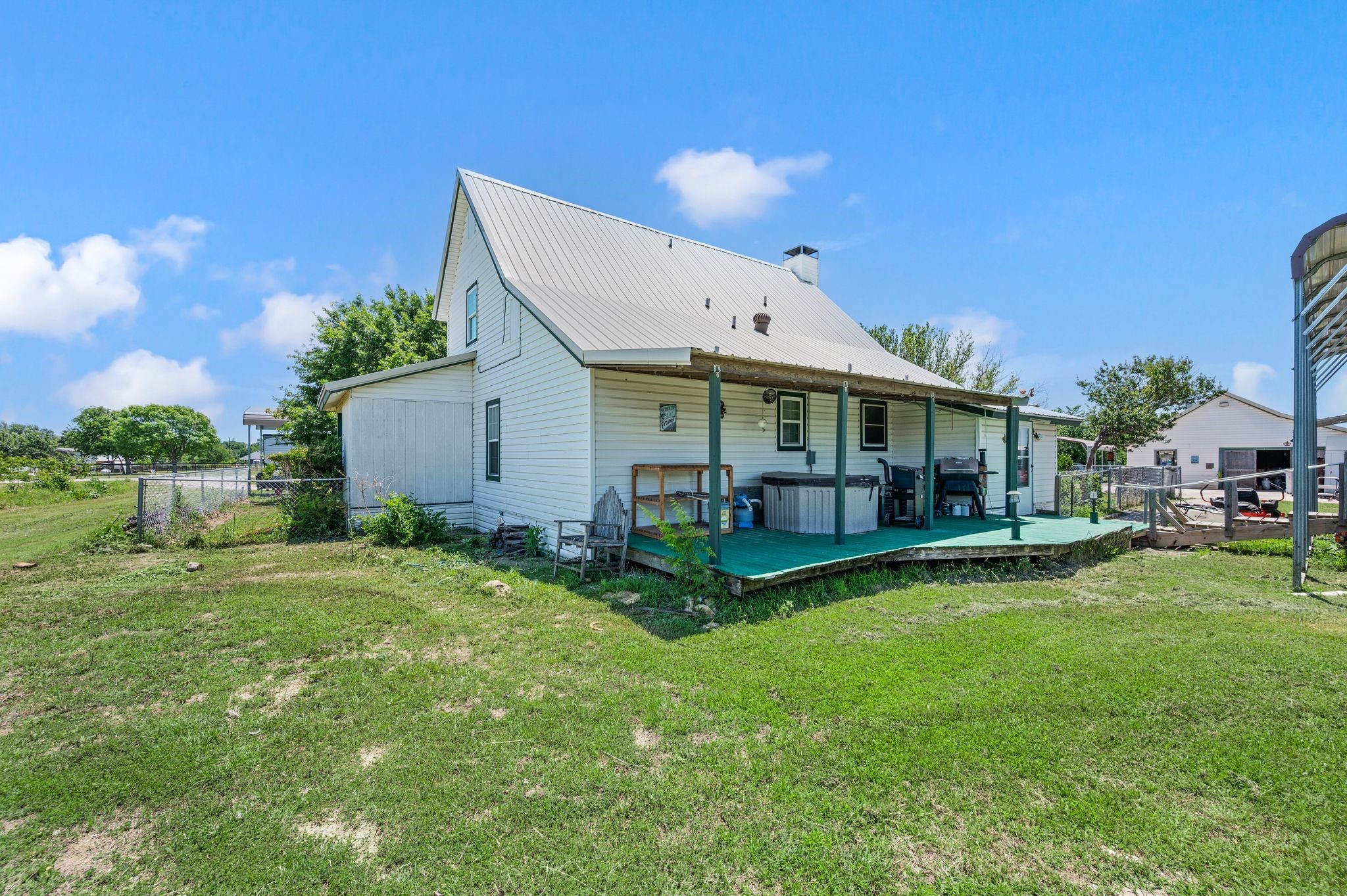 266 Old Chisholm Trail Rhome TX 76078