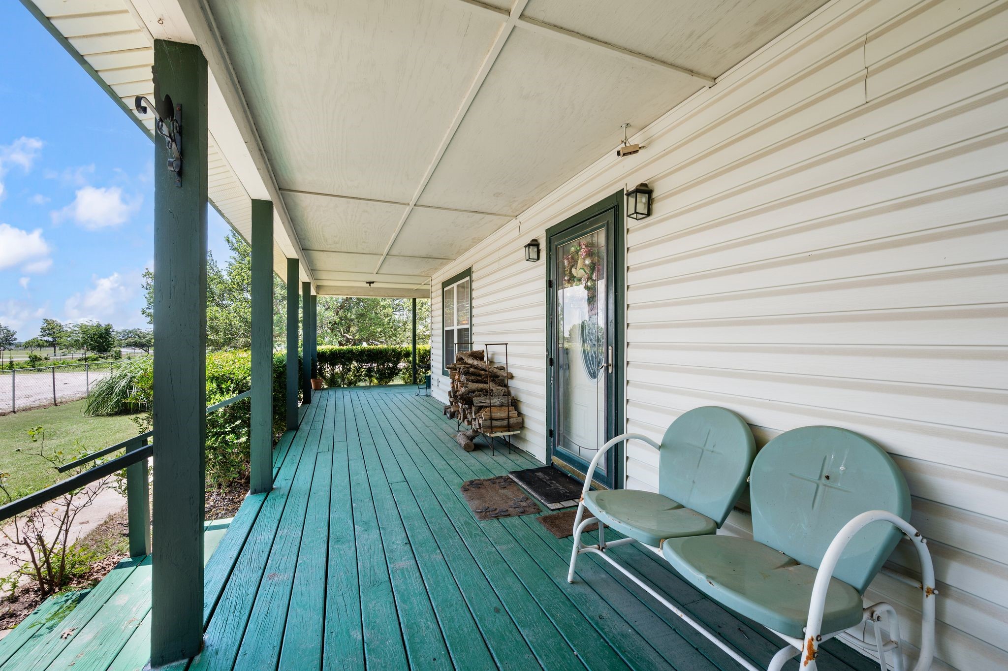 266 Old Chisholm Trail Rhome TX 76078