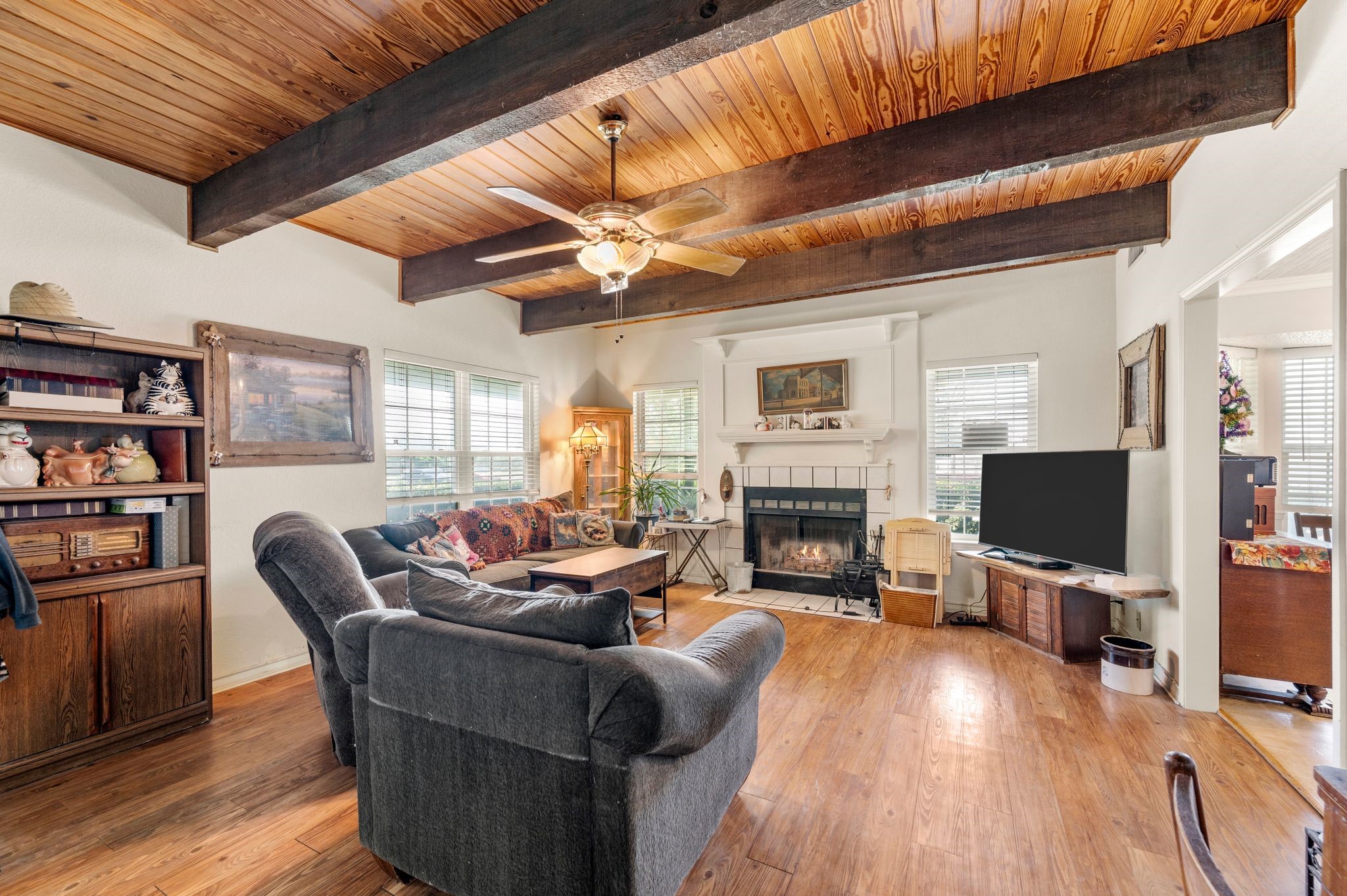 266 Old Chisholm Trail Rhome TX 76078