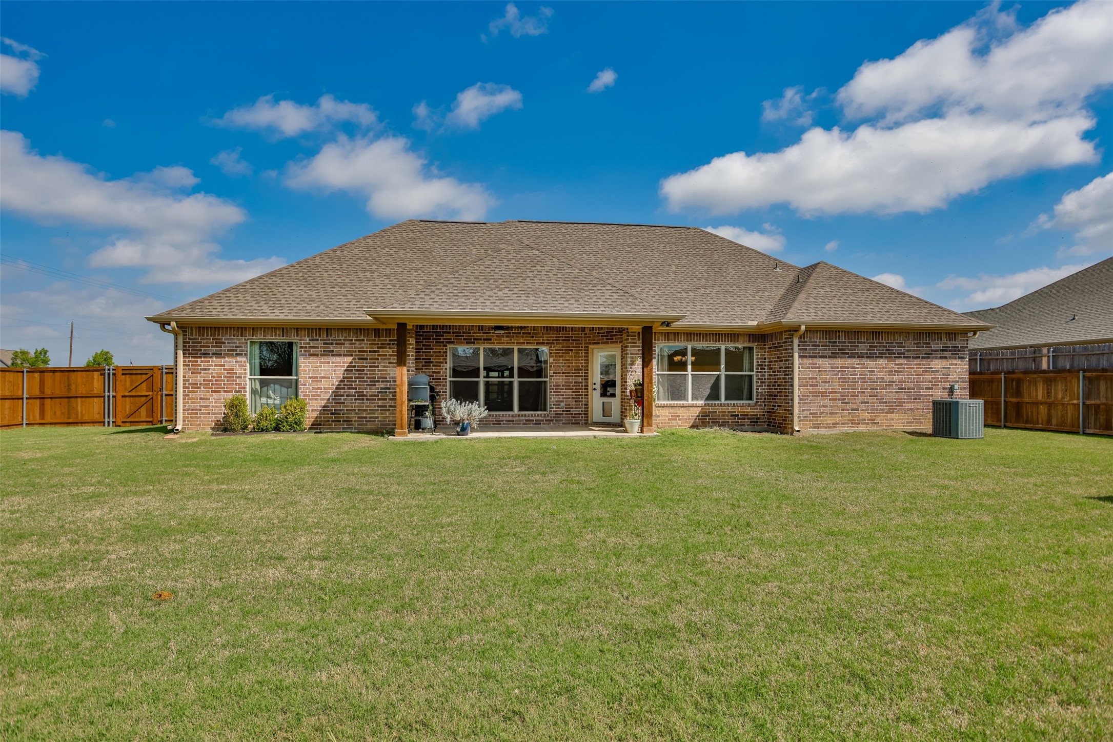 700 Mary Lee Lane Collinsville TX 76233