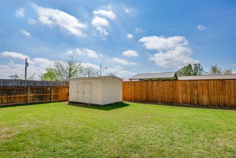 700 Mary Lee Lane Collinsville TX 76233