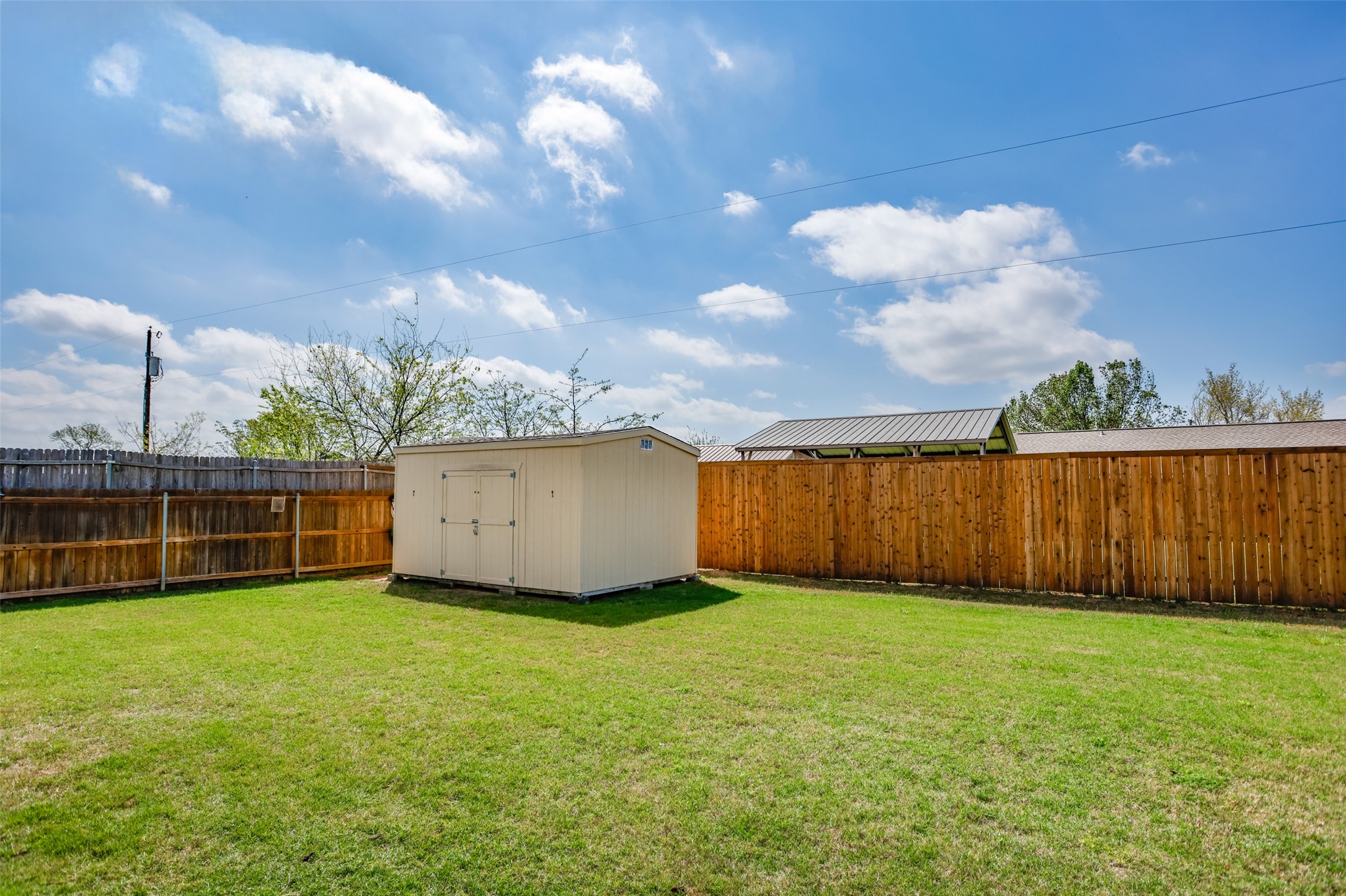 700 Mary Lee Lane Collinsville TX 76233