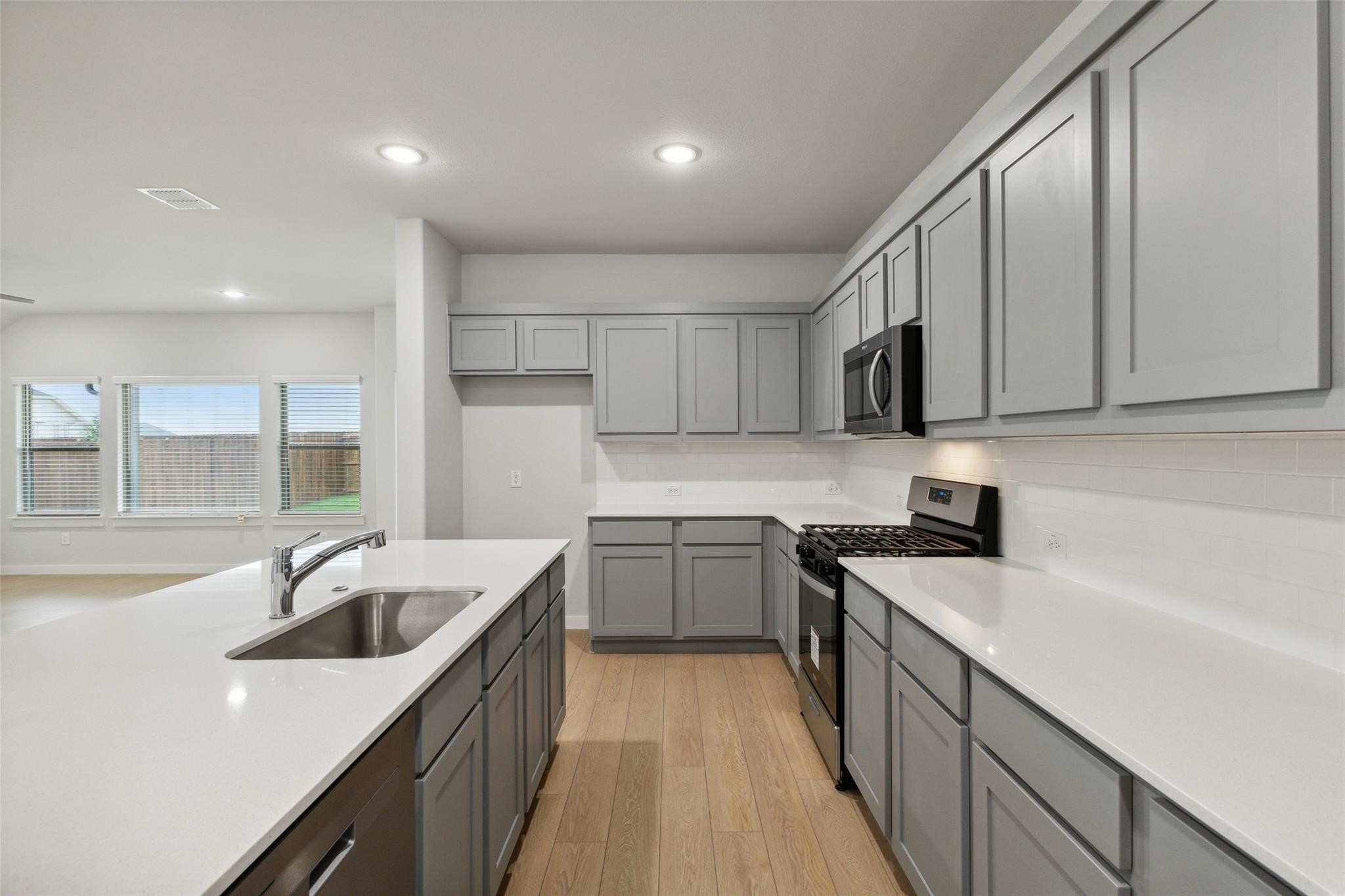 809 Tidal Drive Princeton TX 75071