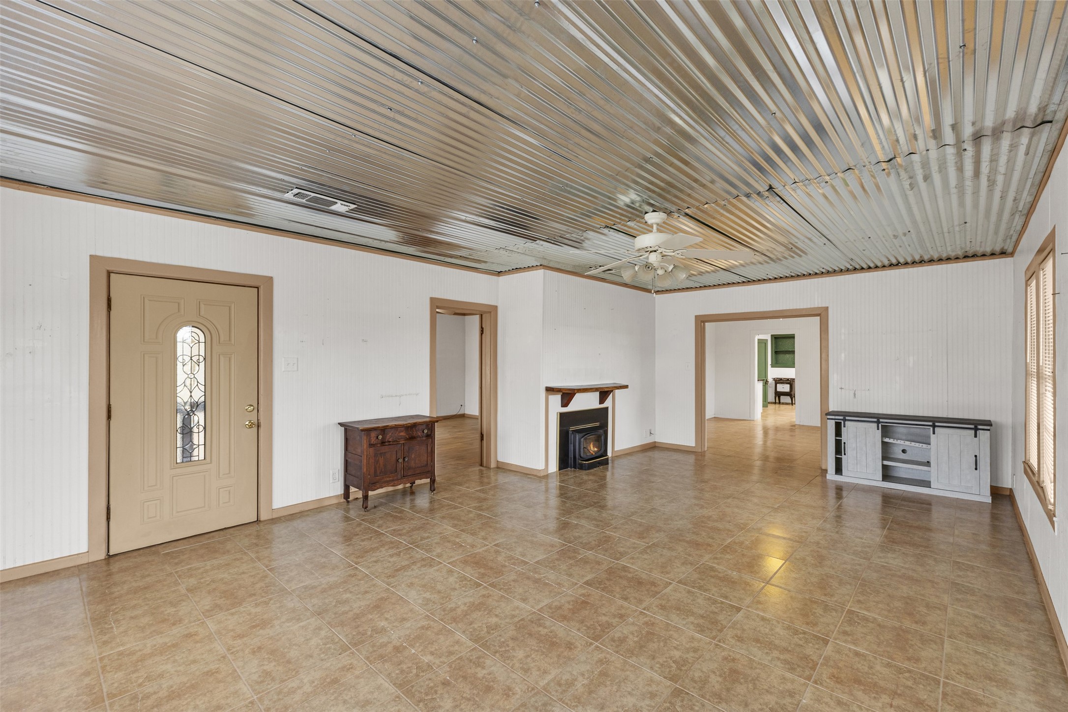 195 County Road 852 Donie TX 75838