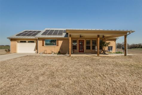 1104 County Road 2560 Alvord TX 76225
