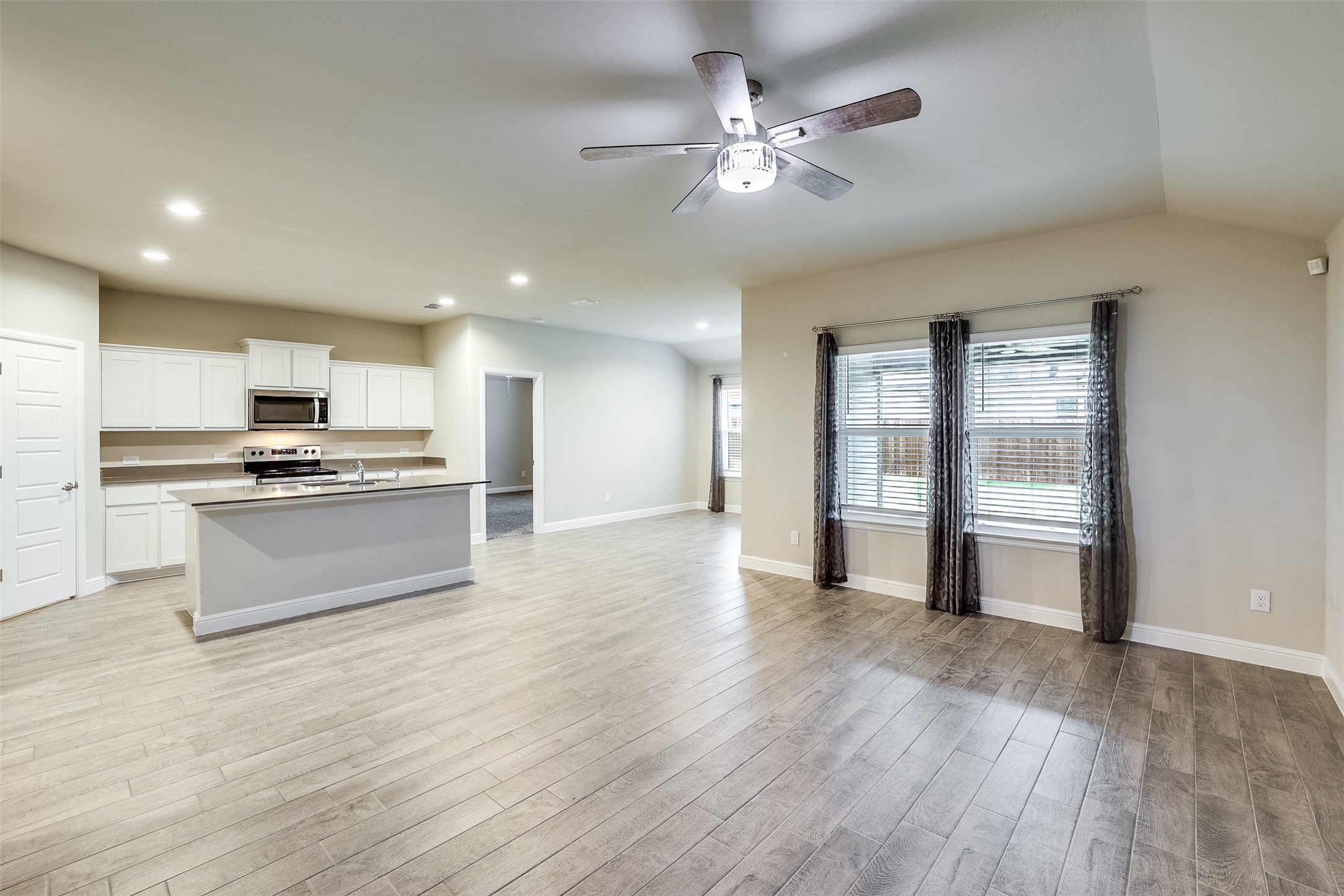 1704 Battery Park Drive Alvarado TX 76009