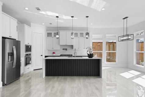 703 Buckalew Street Dallas TX 75208