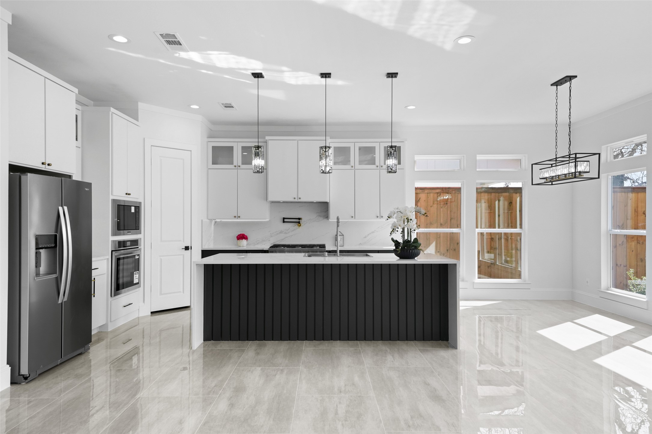 703 Buckalew Street Dallas TX 75208