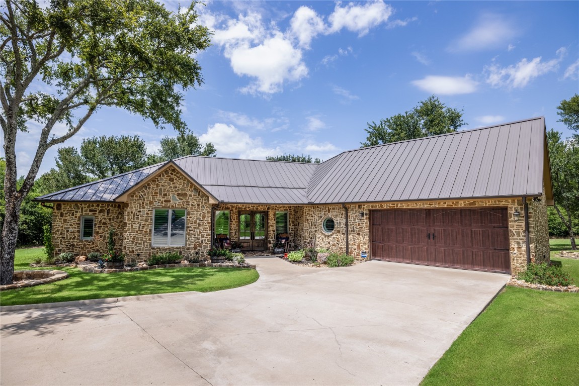 1121 Hidden Oaks Drive Wills Point TX 75169