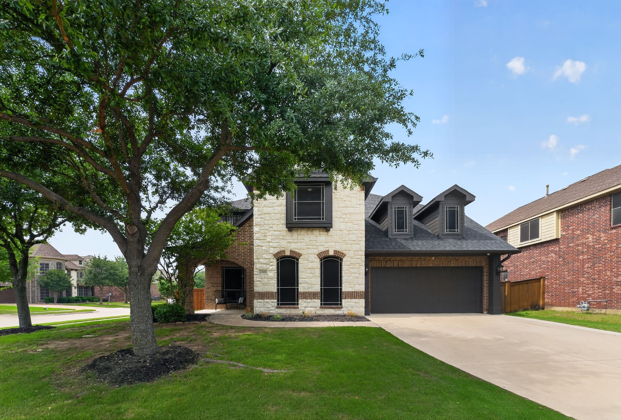 2760 Explorador Grand Prairie TX 75054