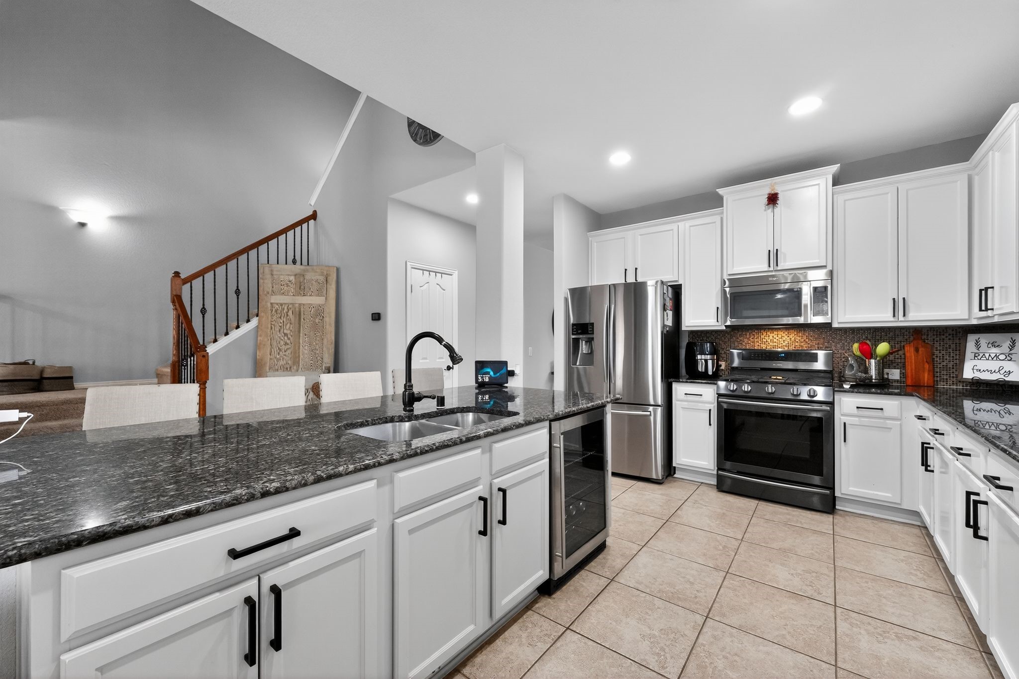 2760 Explorador Grand Prairie TX 75054