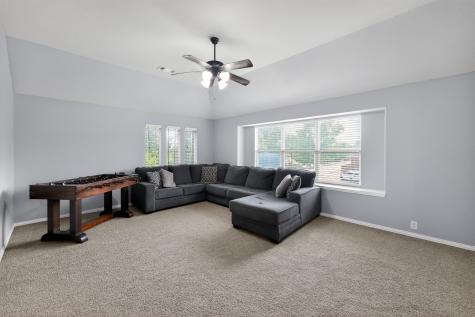 2760 Explorador Grand Prairie TX 75054