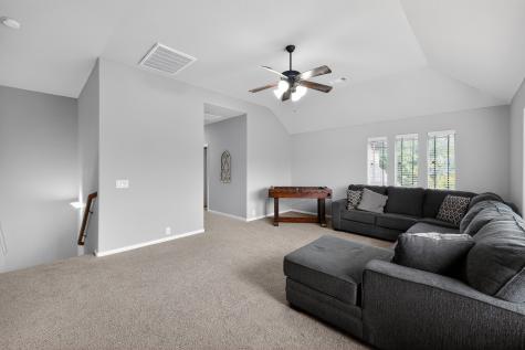 2760 Explorador Grand Prairie TX 75054