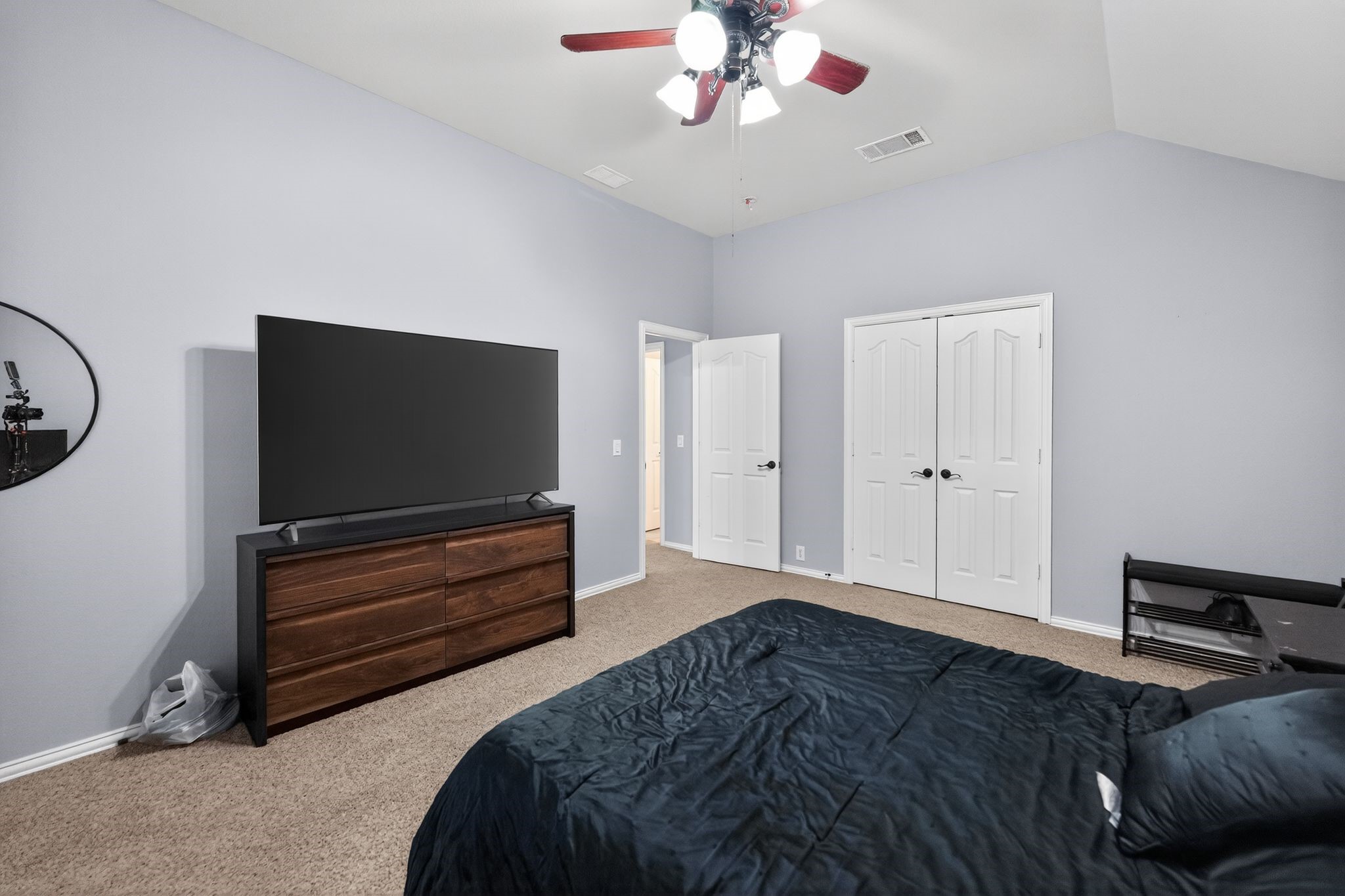 2760 Explorador Grand Prairie TX 75054