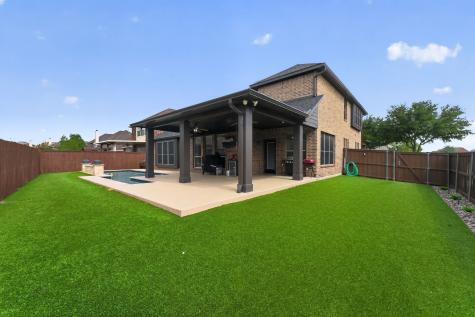 2760 Explorador Grand Prairie TX 75054
