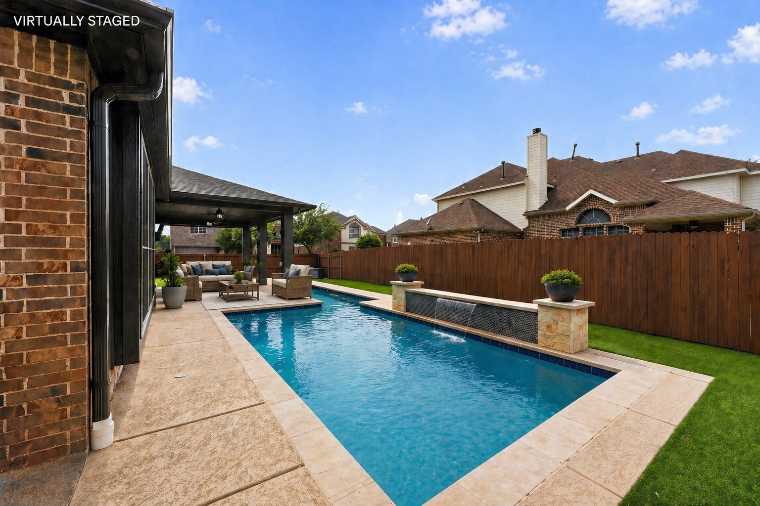 2760 Explorador Grand Prairie TX 75054