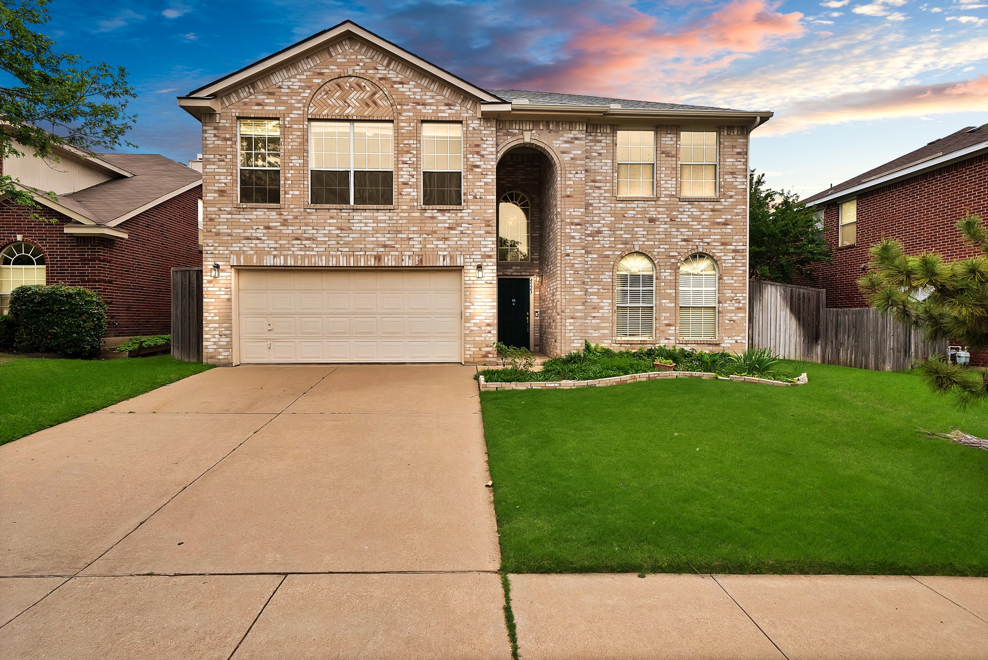 4523 Brittany Lane Grand Prairie TX 75052