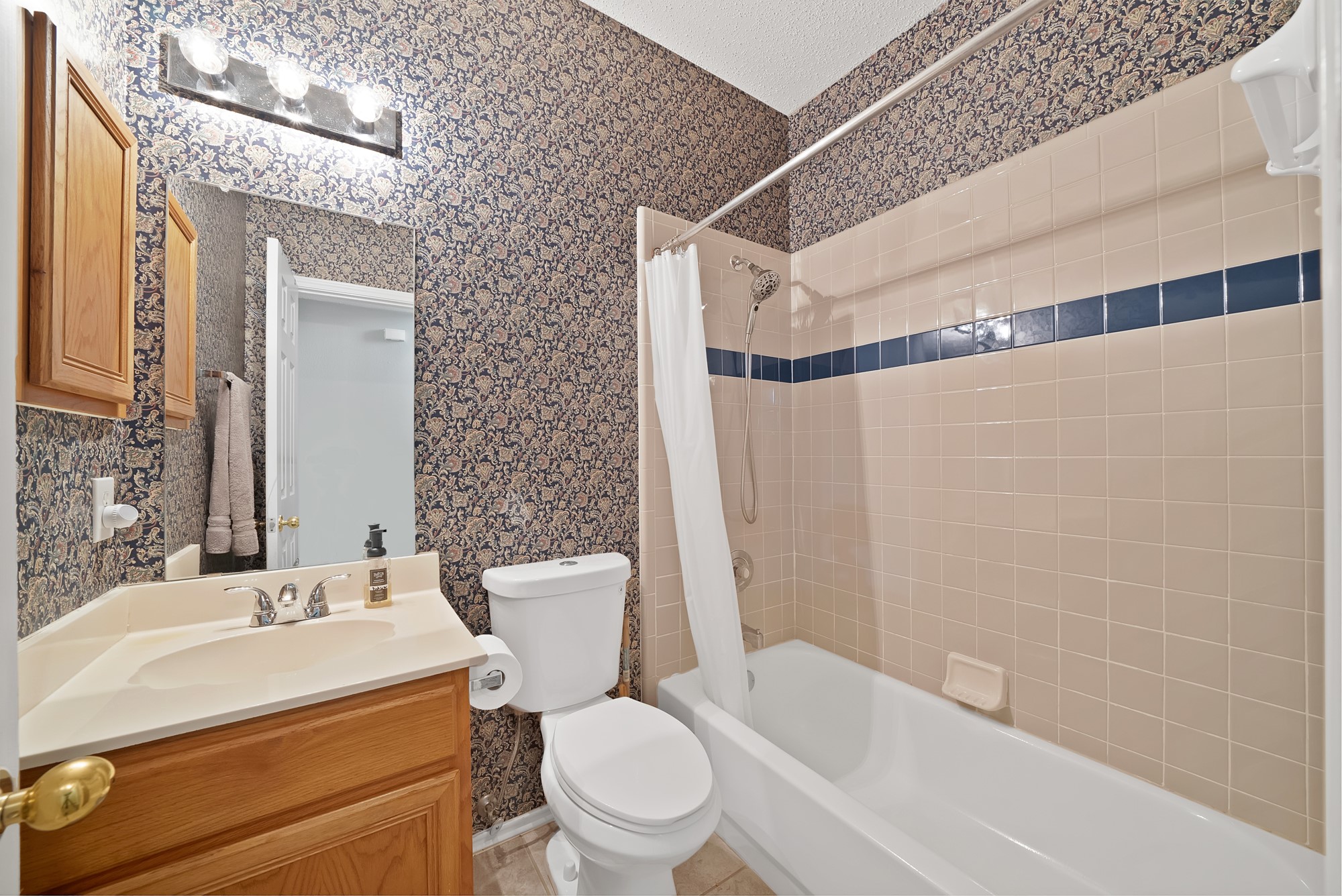 4523 Brittany Lane Grand Prairie TX 75052