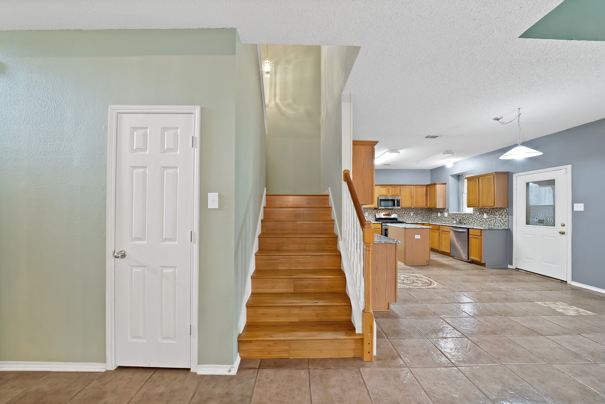 4523 Brittany Lane Grand Prairie TX 75052