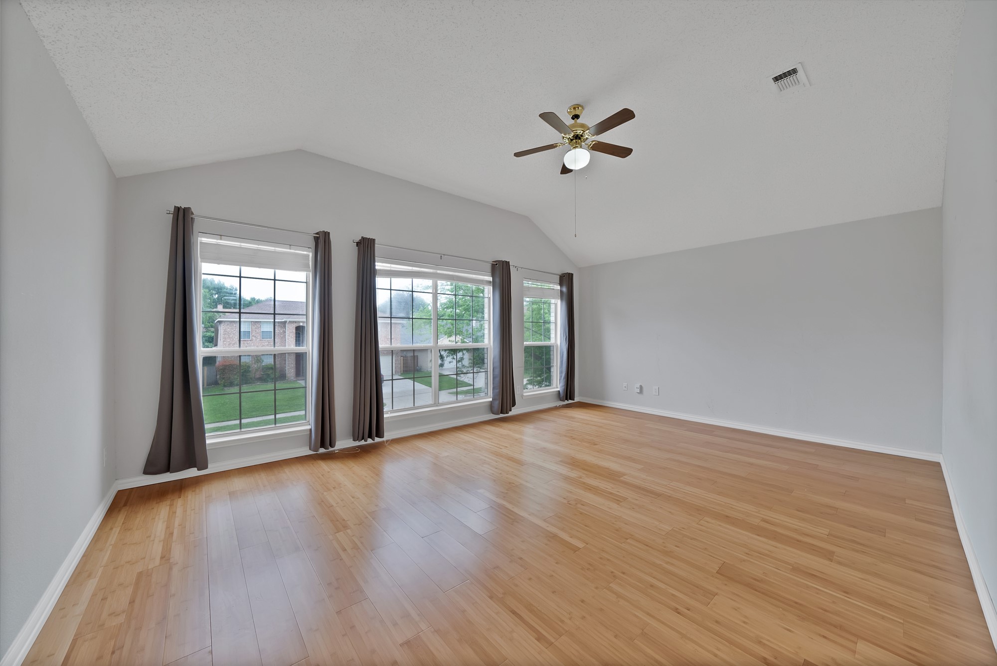 4523 Brittany Lane Grand Prairie TX 75052