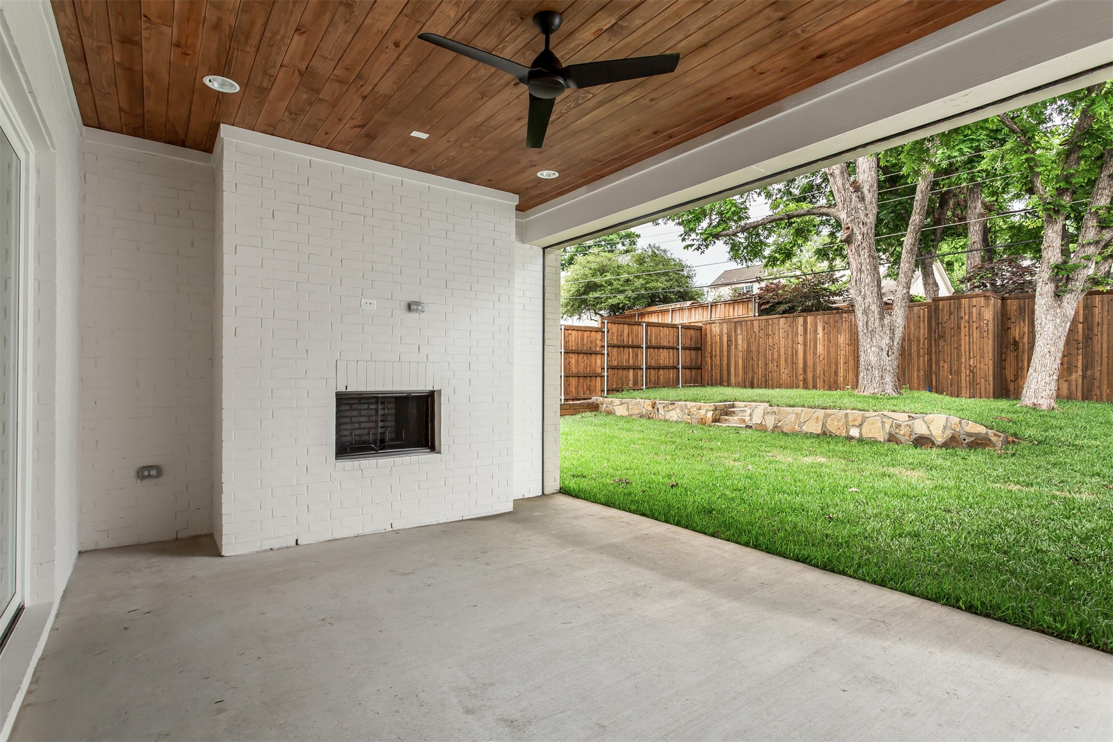 9624 Bellewood Drive Dallas TX 75238