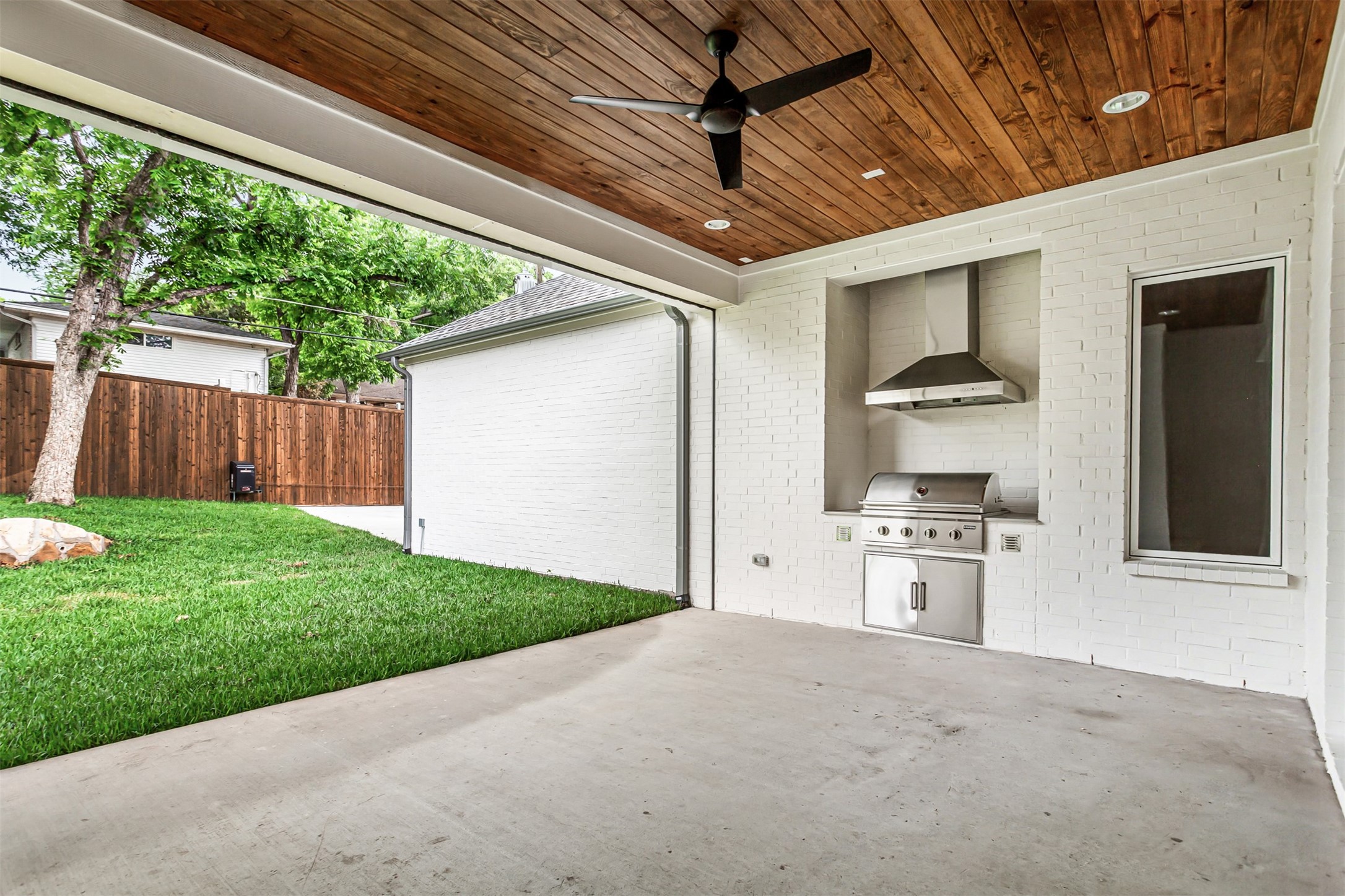 9624 Bellewood Drive Dallas TX 75238