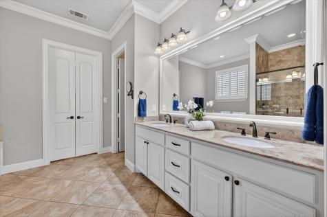 4500 Knoll Ridge Drive Fort Worth TX 76008