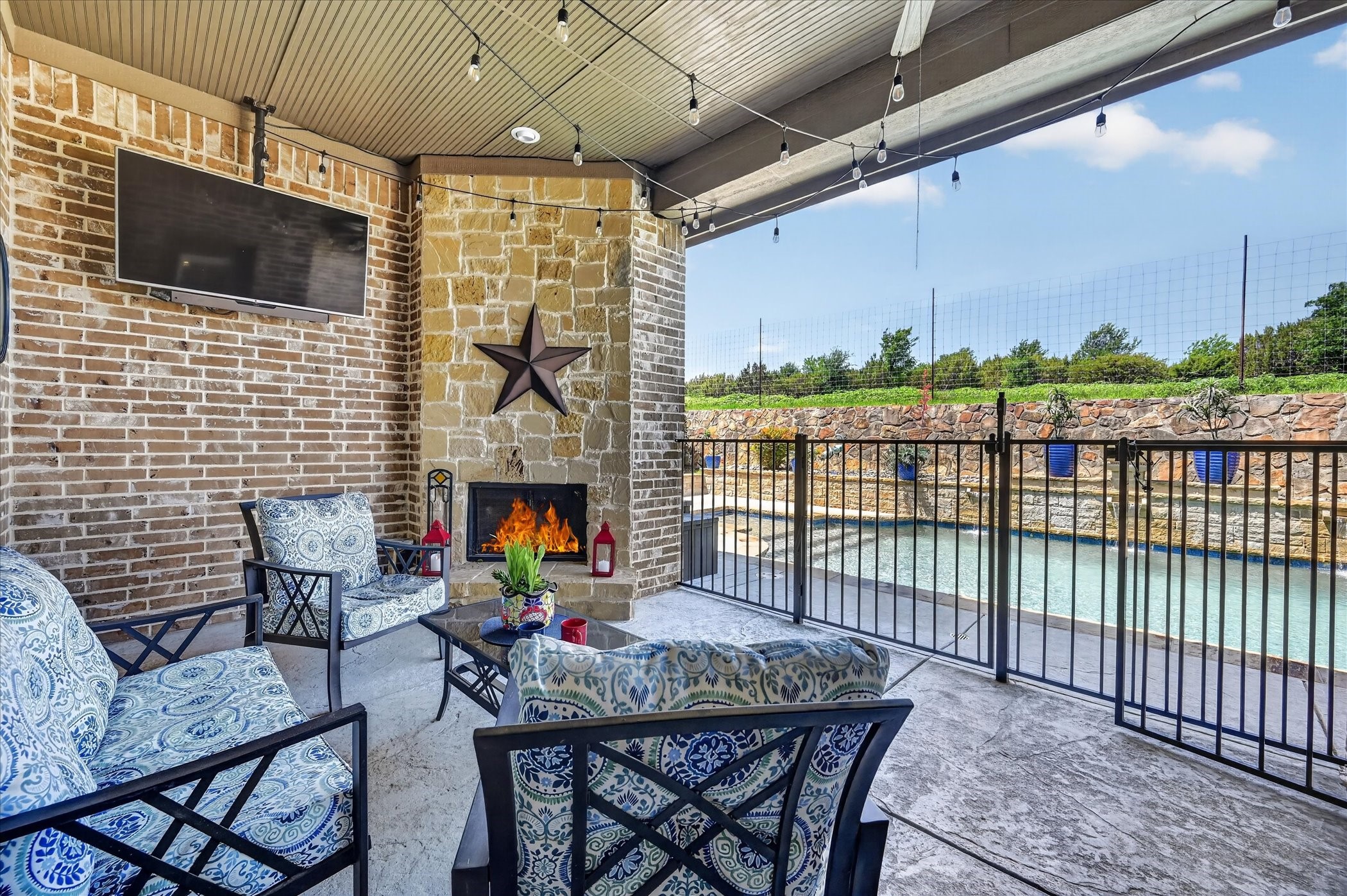4500 Knoll Ridge Drive Fort Worth TX 76008
