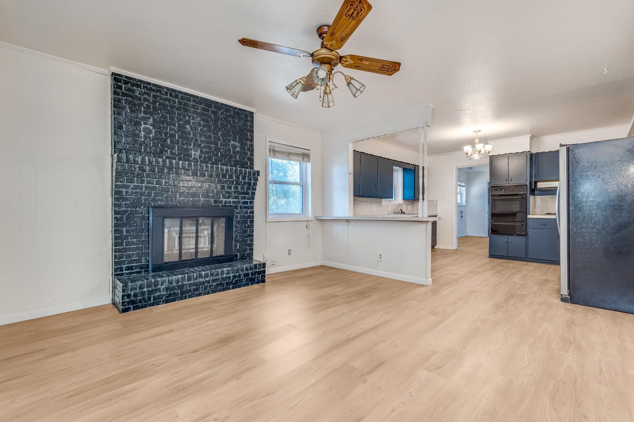 921 Evans Street Bonham TX 75418
