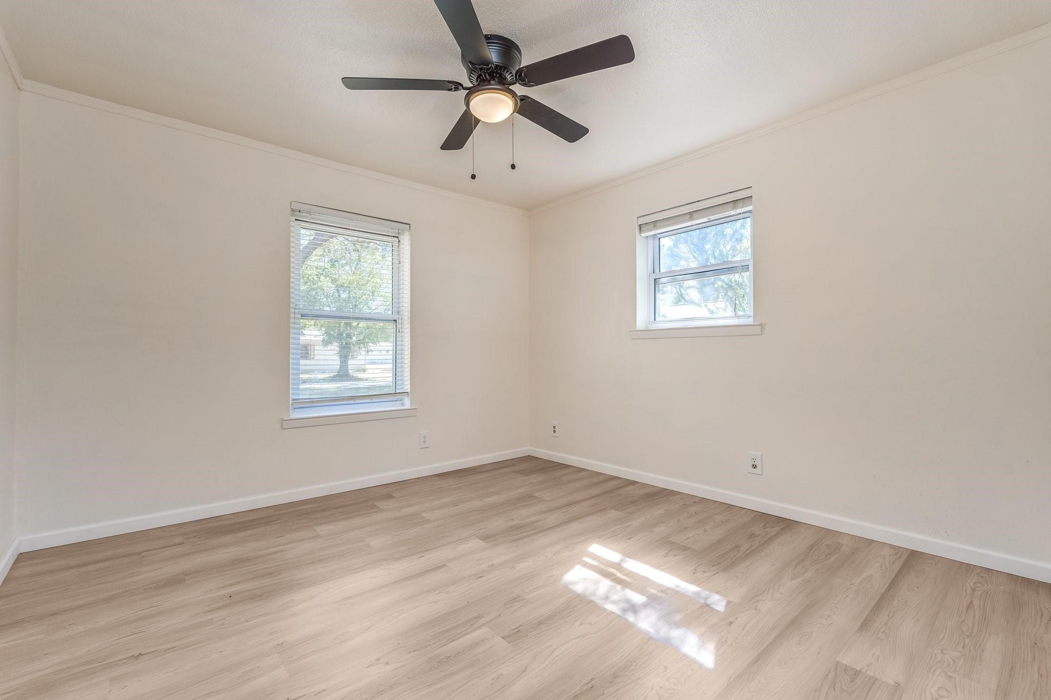 921 Evans Street Bonham TX 75418
