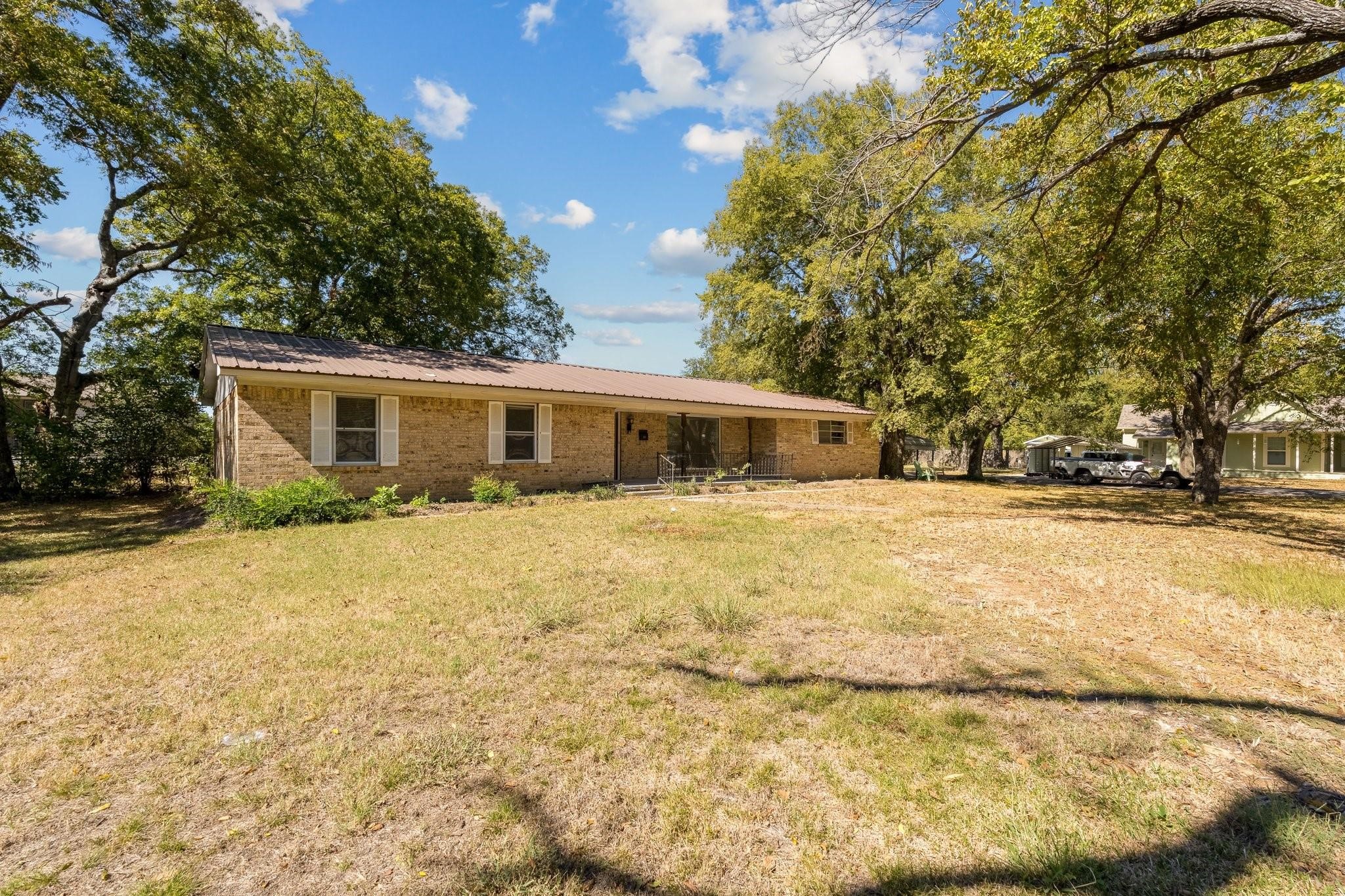 921 Evans Street Bonham TX 75418