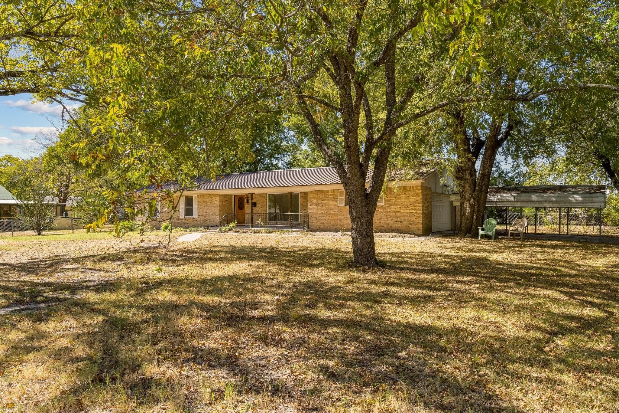 921 Evans Street Bonham TX 75418